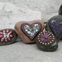 Garden Stone Paperweights, Secret Santa Stocking Stuffer, #2 Group Mosaic Heart and Rocks, Mosaic Garden Stone, Home Decor, Gardening, Gardening Gift,