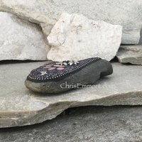 Purple Mosaic Heart, Paw, Lily, Pet Memorial, Garden Stone,  Gardener Gift, Home Decor, Garden Decor,