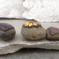 Garden Stone/Paperweights #2 Group Mosaic Heart, Mosaic Rock, Mosaic Garden Stone, Home Decor, Gardening, Gardening Gift,