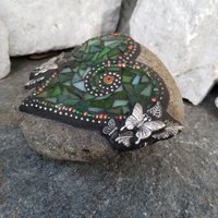 Green Mosaic Heart Garden Stone, Gardner Gift, Garden Decor