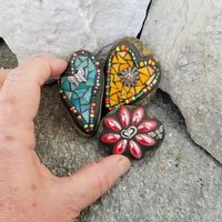Mosaic Garden Stone Paperweights #10 Group Mosaic Heart and Rocks,   