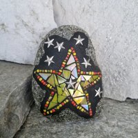Mosaic Garden Set of 3  #3 Group Mosaic Heart and Stones 