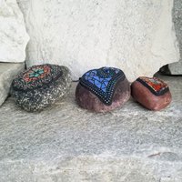 Mosaic Garden Set of 3  #2 Group Mosaic Heart and Stones 