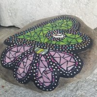  Green Heart w/ Pink Flower Mosaic Garden Stone