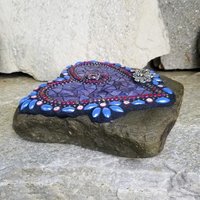 Purple Mosaic Heart with Bee Garden Stone