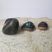3 Little  Paw Prints, Group #10 Mosaic Stone, Pet Memorial, Garden Decor
