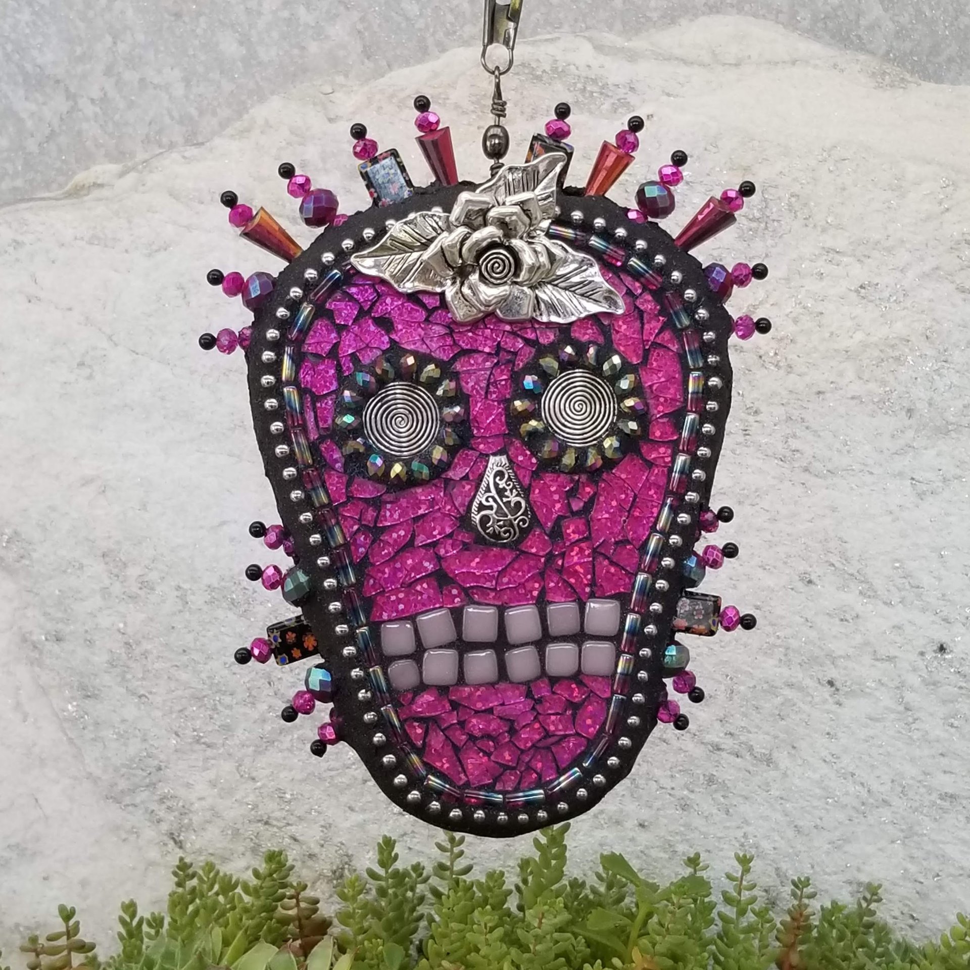 Skull in Dark Pink Mosaic Garden Wind Spinner, Home and Garden Decor, Gardening Gift,