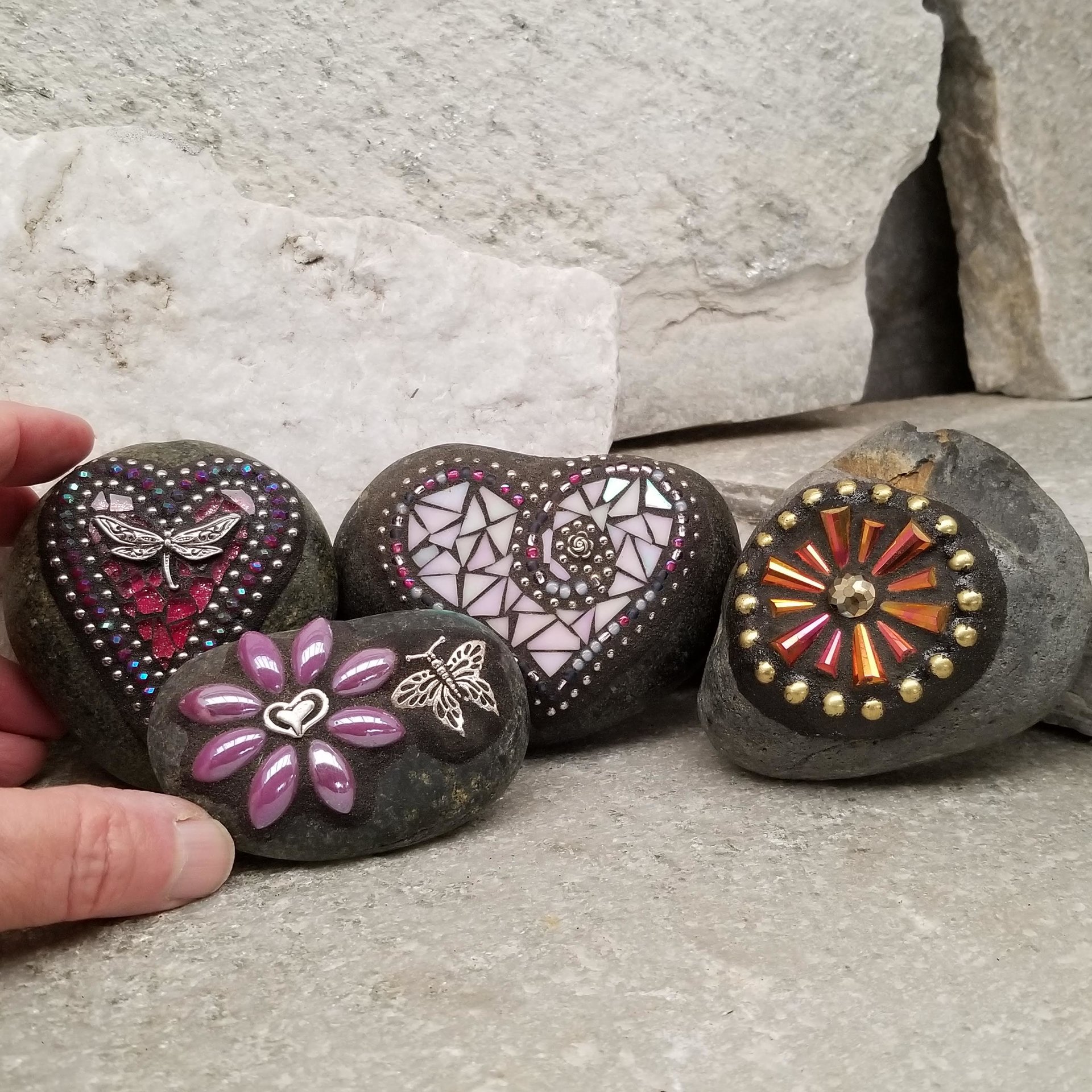 Garden Stone Paperweights, Secret Santa Stocking Stuffer, #4 Group Mosaic Heart and Rocks, Mosaic Garden Stone, Home Decor, Gardening, Gardening Gift,