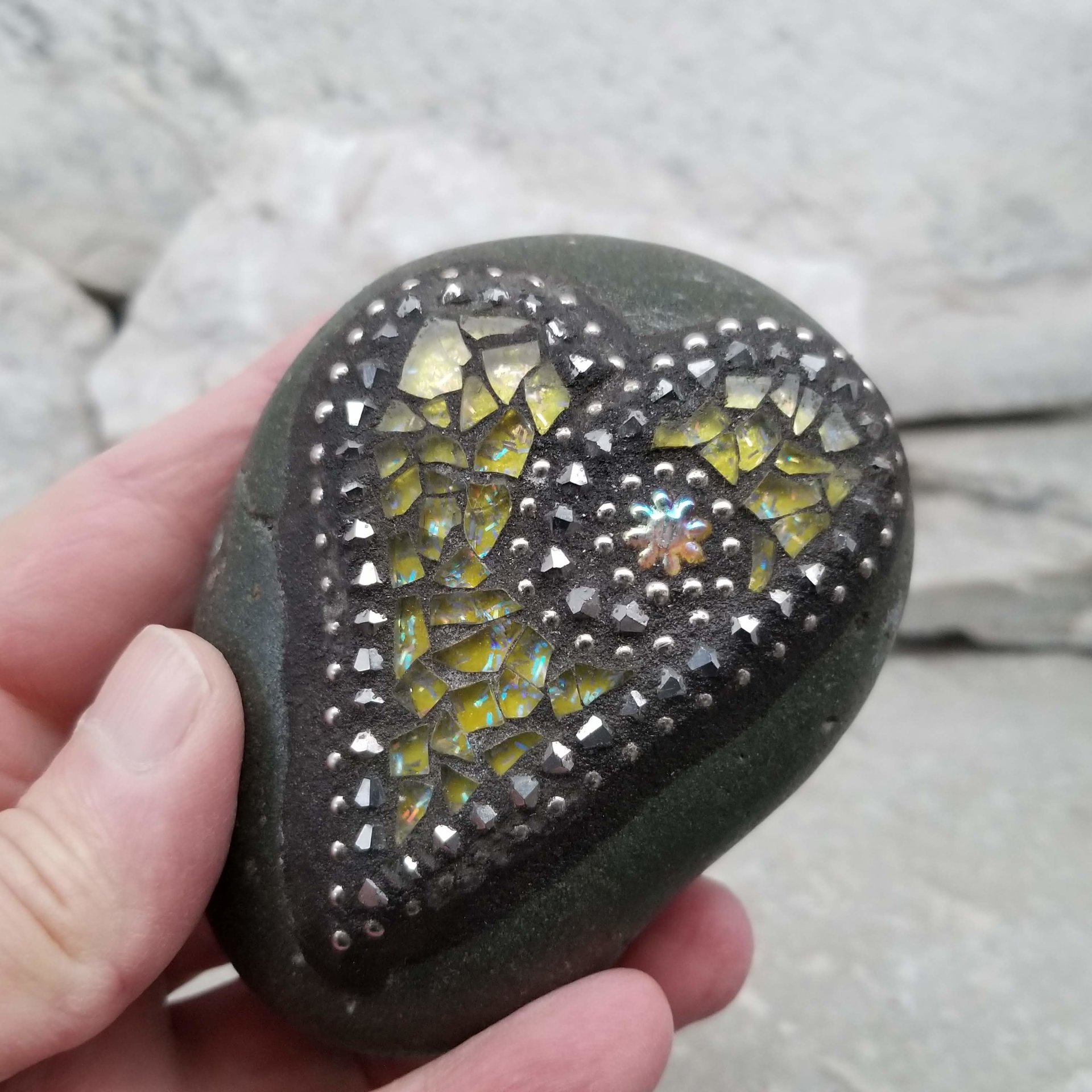 Garden Stone Paperweights, Secret Santa Stocking Stuffer, #7 Group Mosaic Heart and Rocks, Mosaic Garden Stone, Home Decor, Gardening, Gardening Gift,