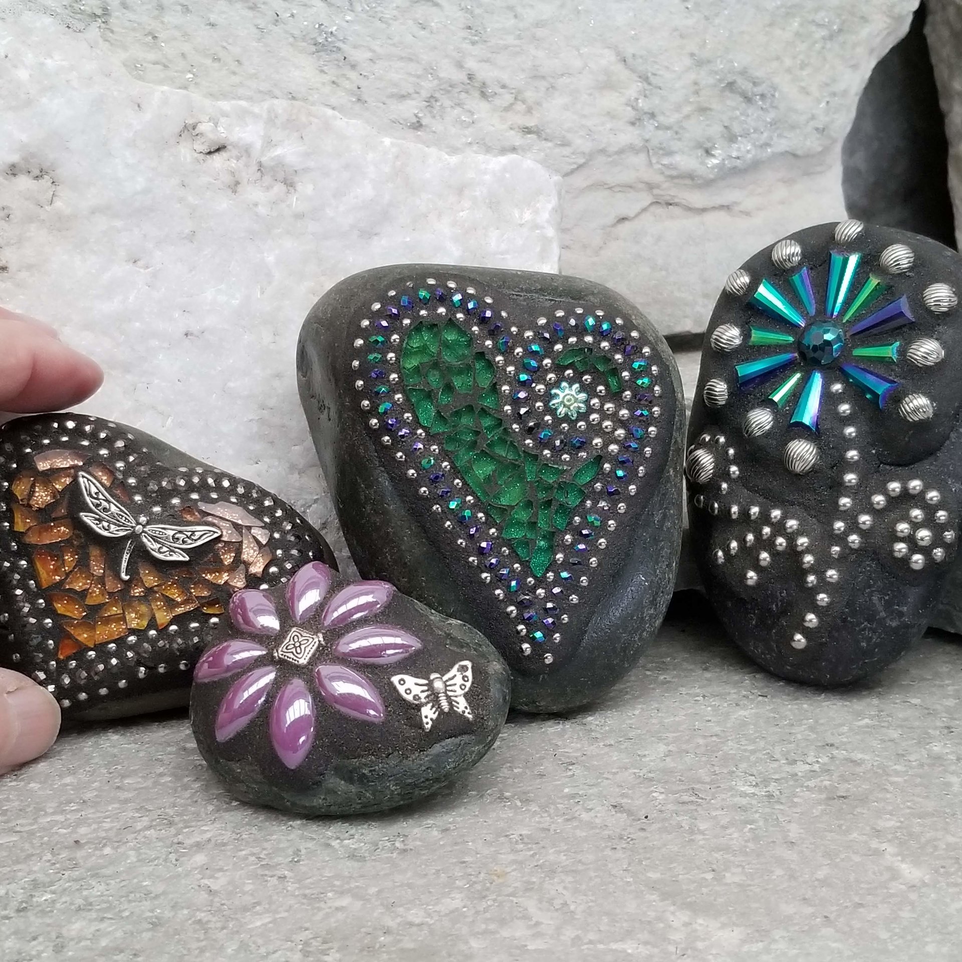 Garden Stone Paperweights, Secret Santa Stocking Stuffer, #6 Group Mosaic Heart and Rocks, Mosaic Garden Stone, Home Decor, Gardening, Gardening Gift,