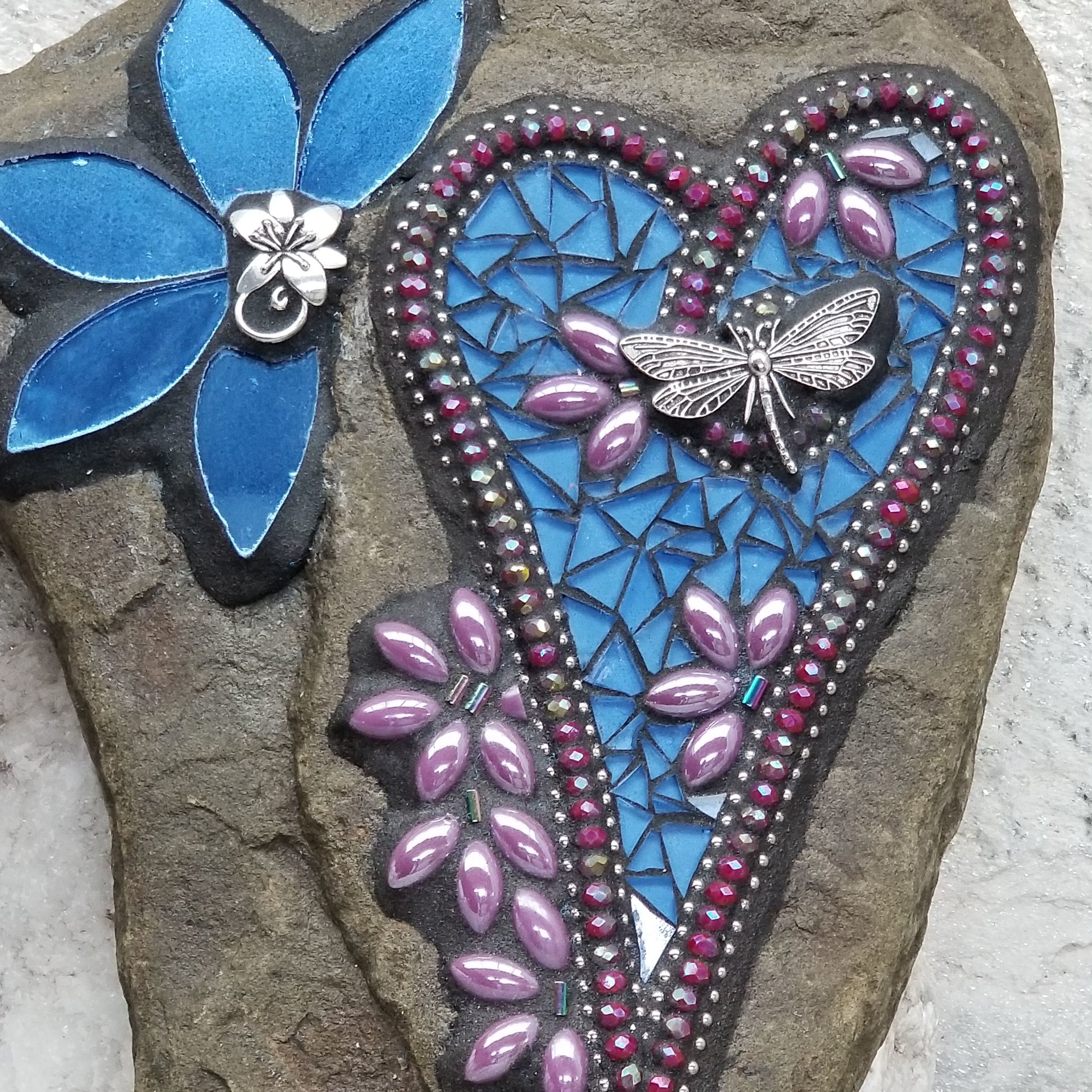 Blue and Purple Mosaic Heart, Garden Stone, Mosaic, Garden Decor, Dragonfly