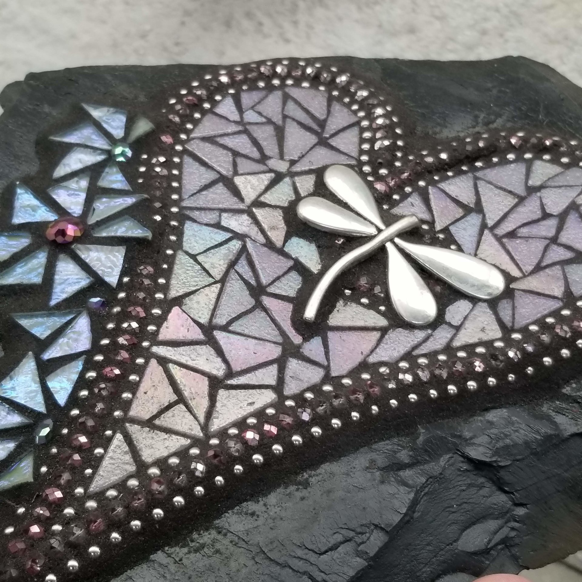 Iridescent pink and Light Lavender Wall Hanging Heart, Mosaic Garden Stone, Porch Decor, Wall Decor, Dragonfly