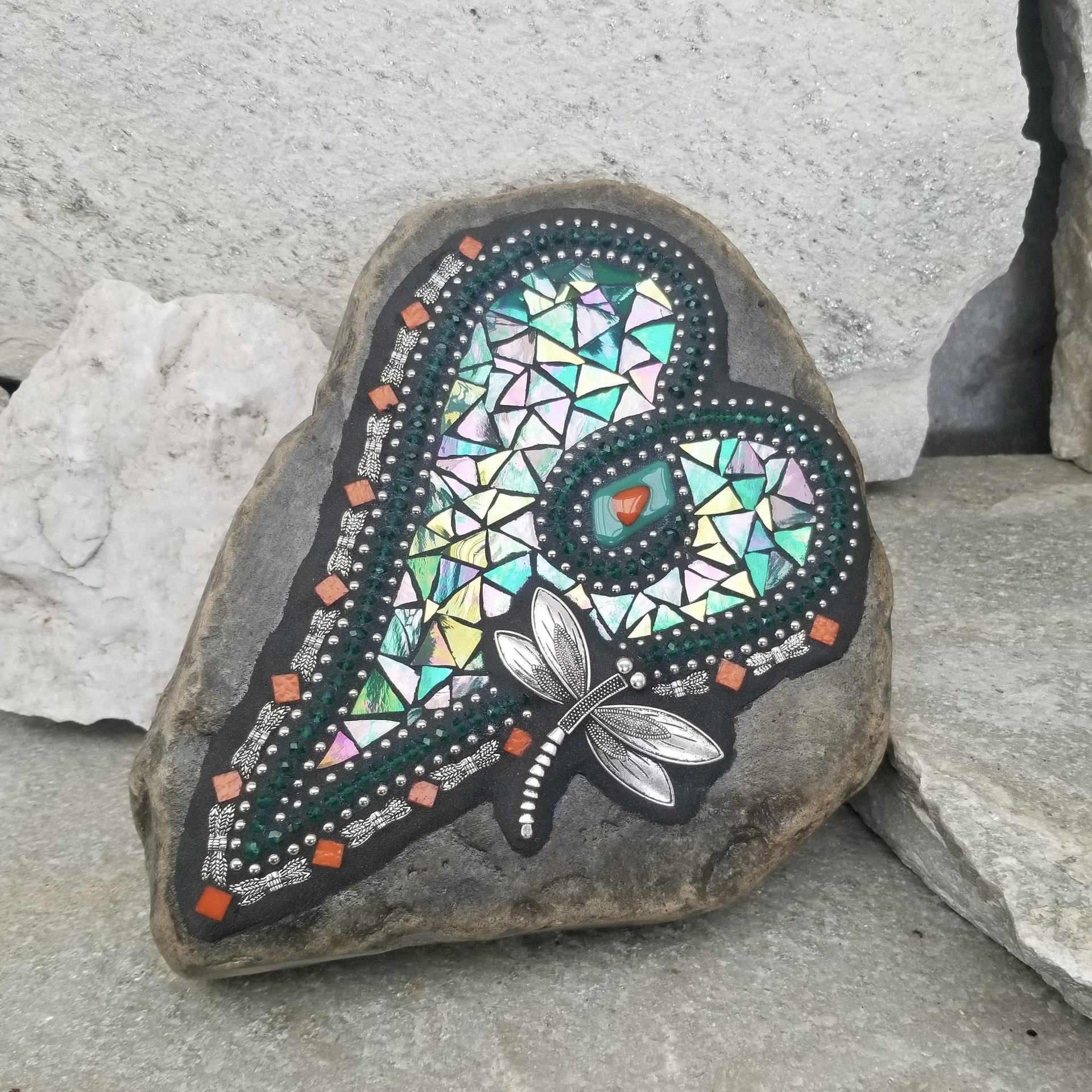 Iridescent Green Heart with Dragonfly, Garden Stone, Mosaic, Garden Decor