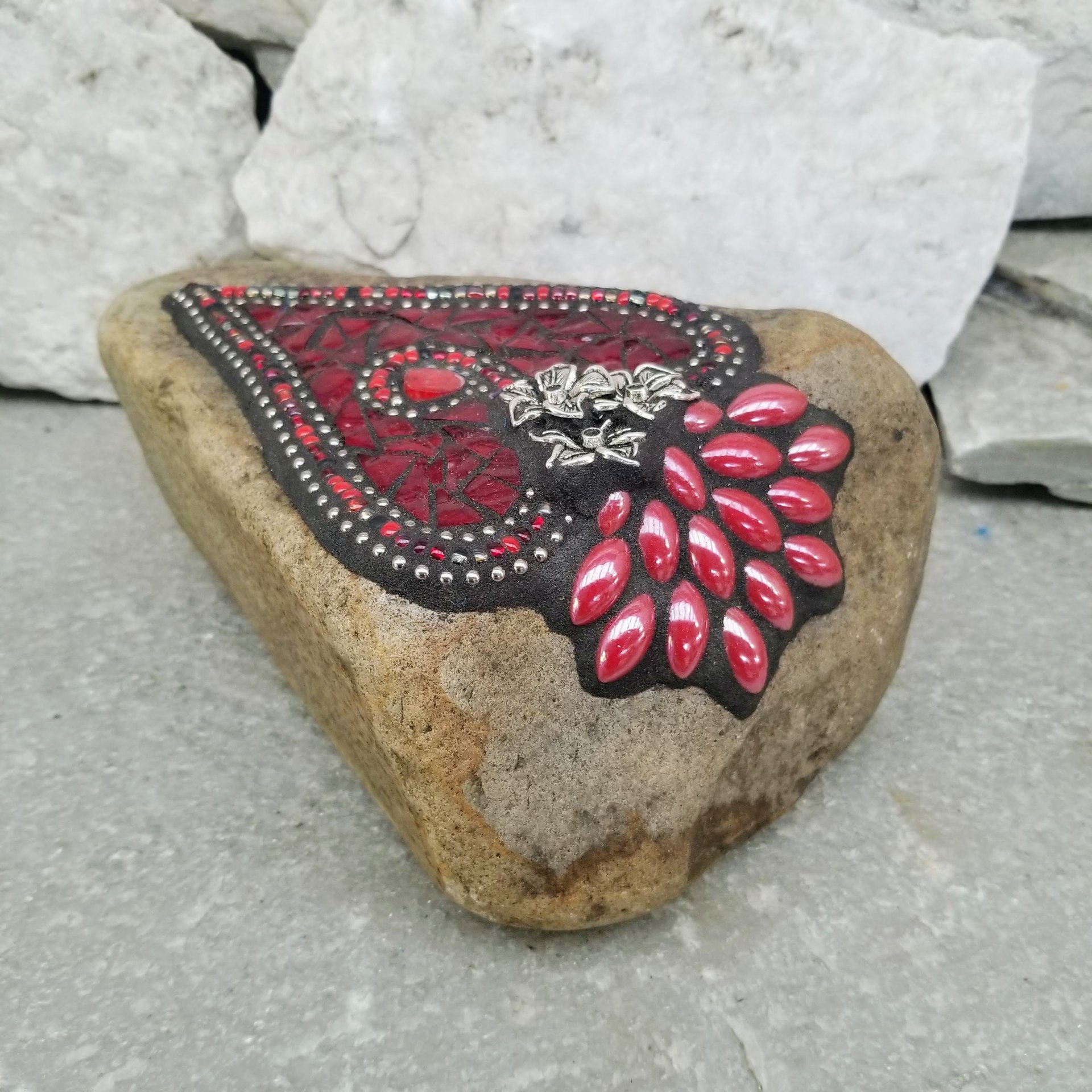 Dark Red Heart, Mosaic Garden Stone / Garden Decor