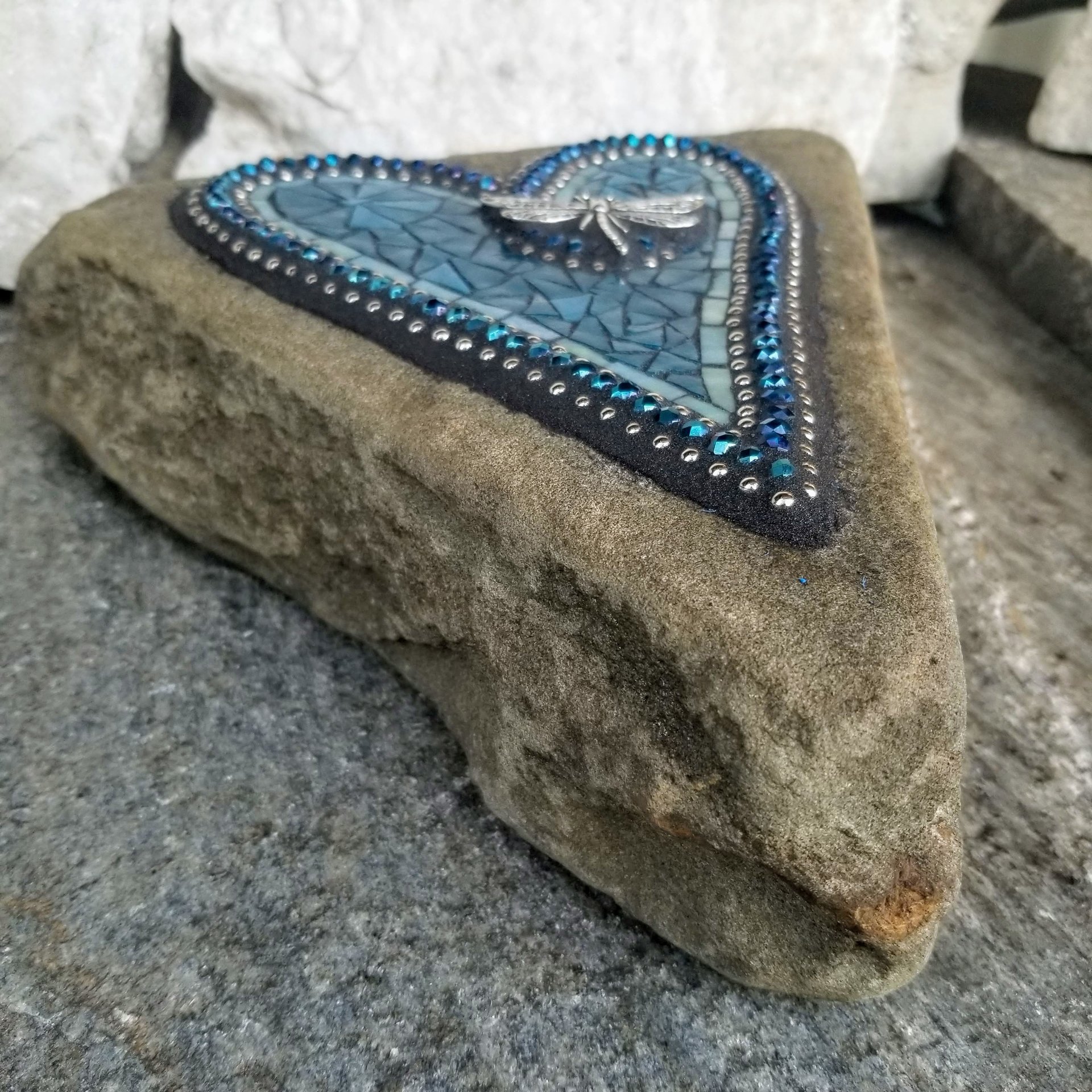 Dark Blue Heart Garden Stone, Mosaic, Garden Decor