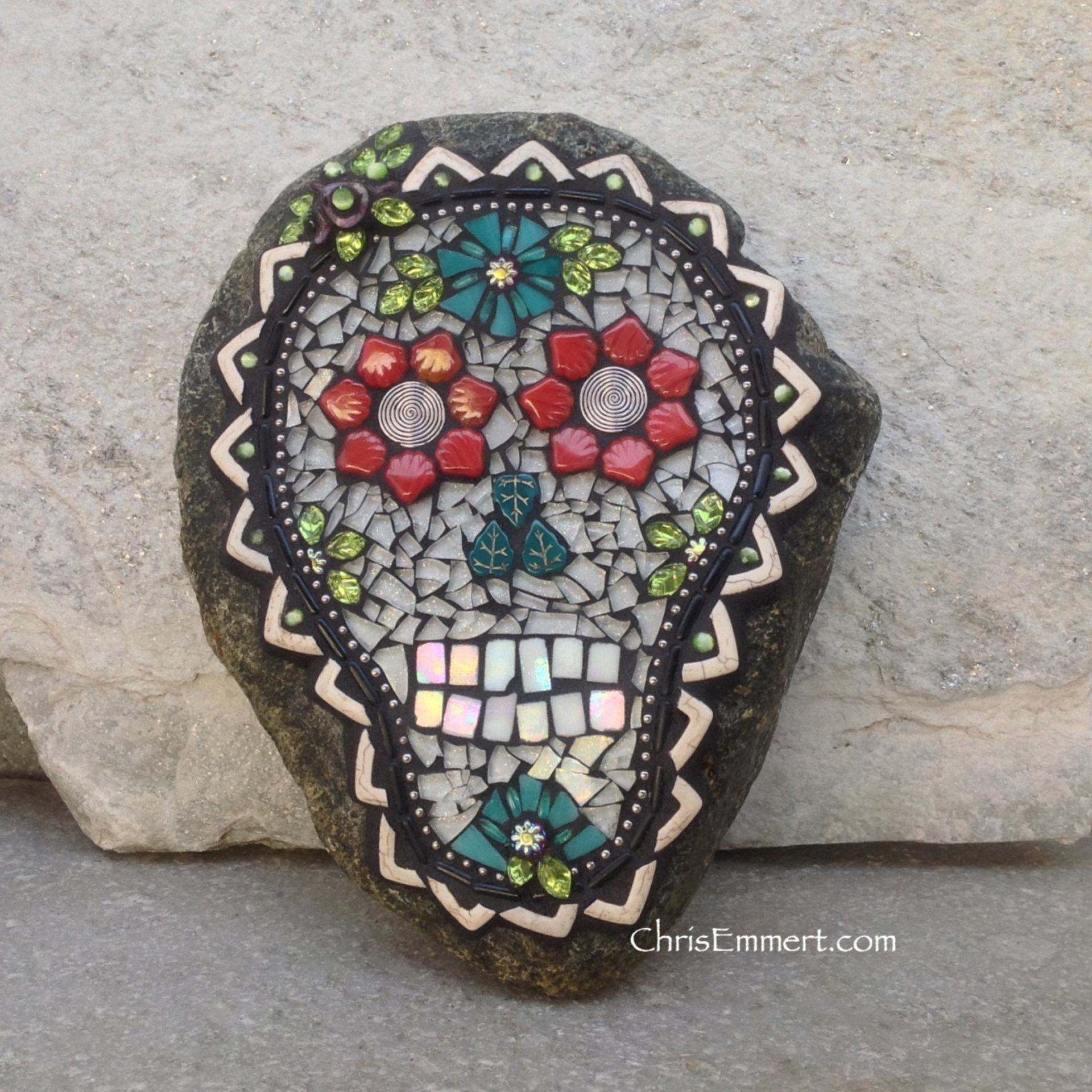 Dia de los Muertos / Day of the Dead / Skull Mosaic  / Garden Stone