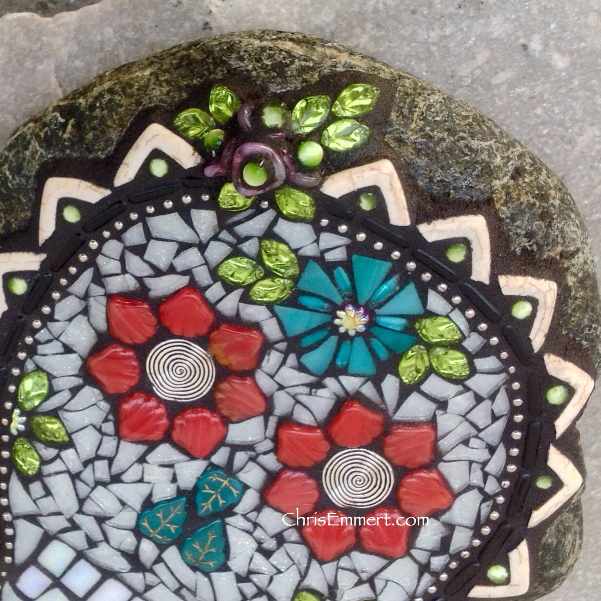 Dia de los Muertos / Day of the Dead / Skull Mosaic  / Garden Stone