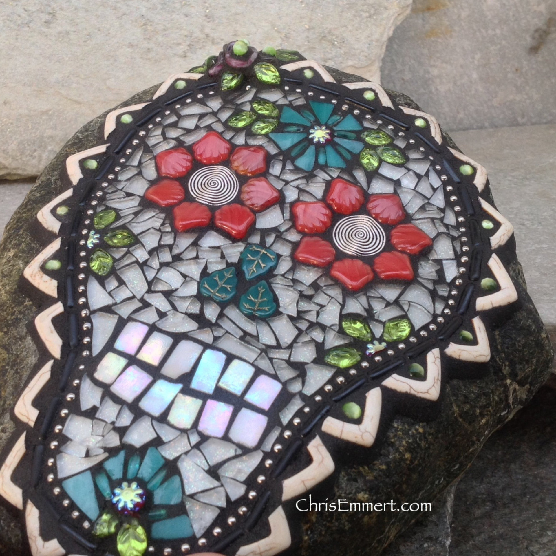 Dia de los Muertos / Day of the Dead / Skull Mosaic  / Garden Stone