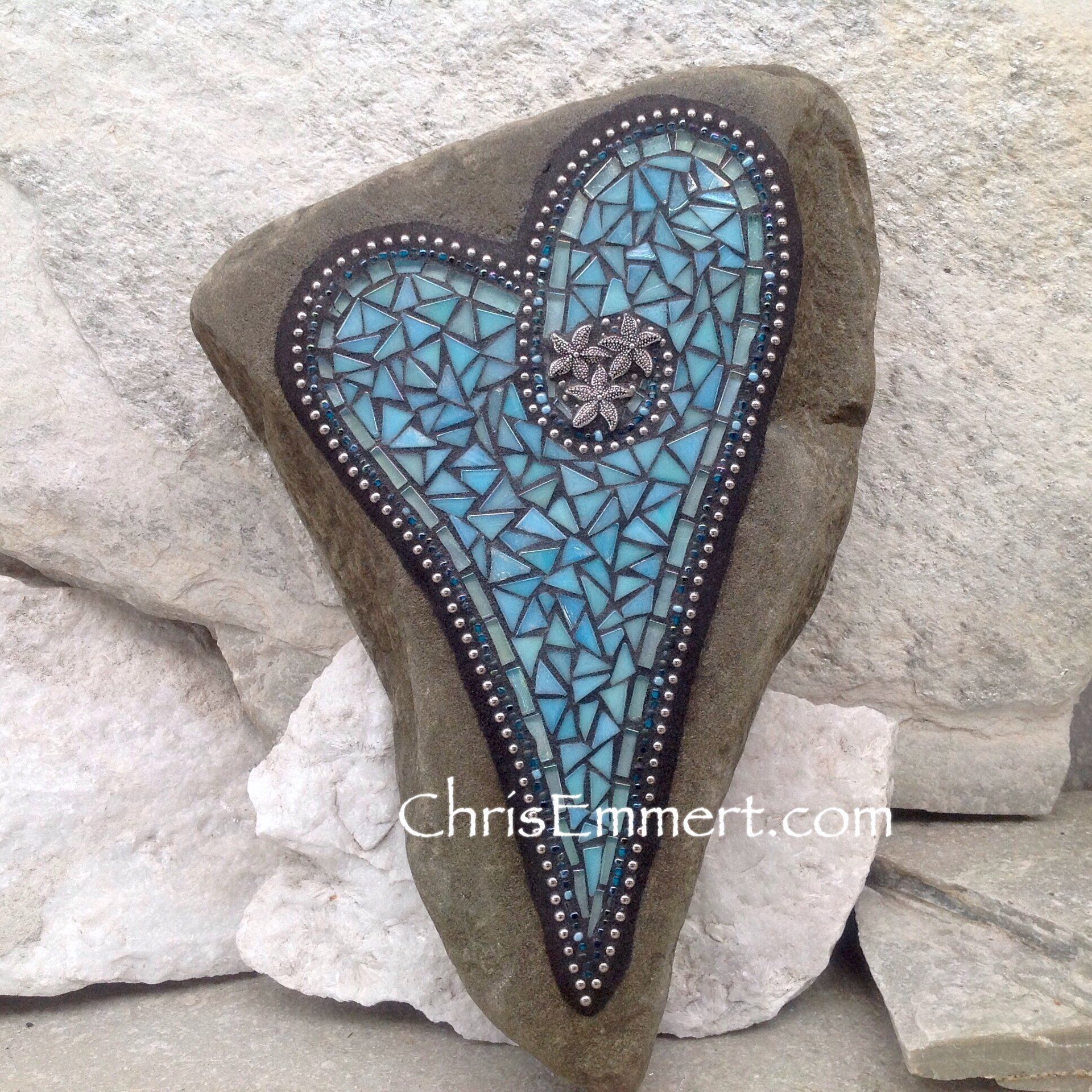 Large Iridescent Blue Mosaic Heart, Mosaic Garden Stone, Gardner Gift, Garden Decor, Mosaic Rock