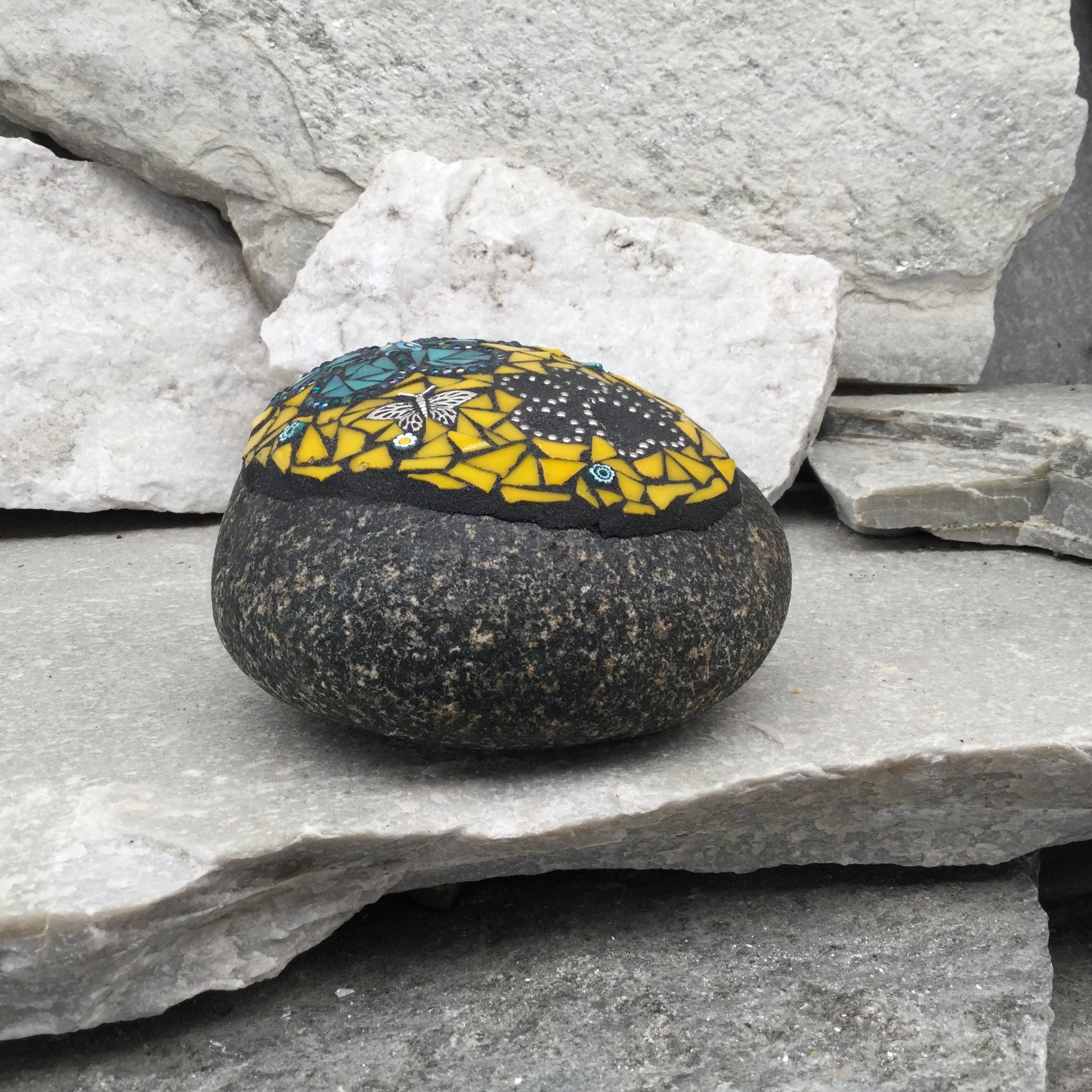 Teal Flower w/Yellow, Black Paw Print - Garden Stone, Pet Memorial, Garden Decor'