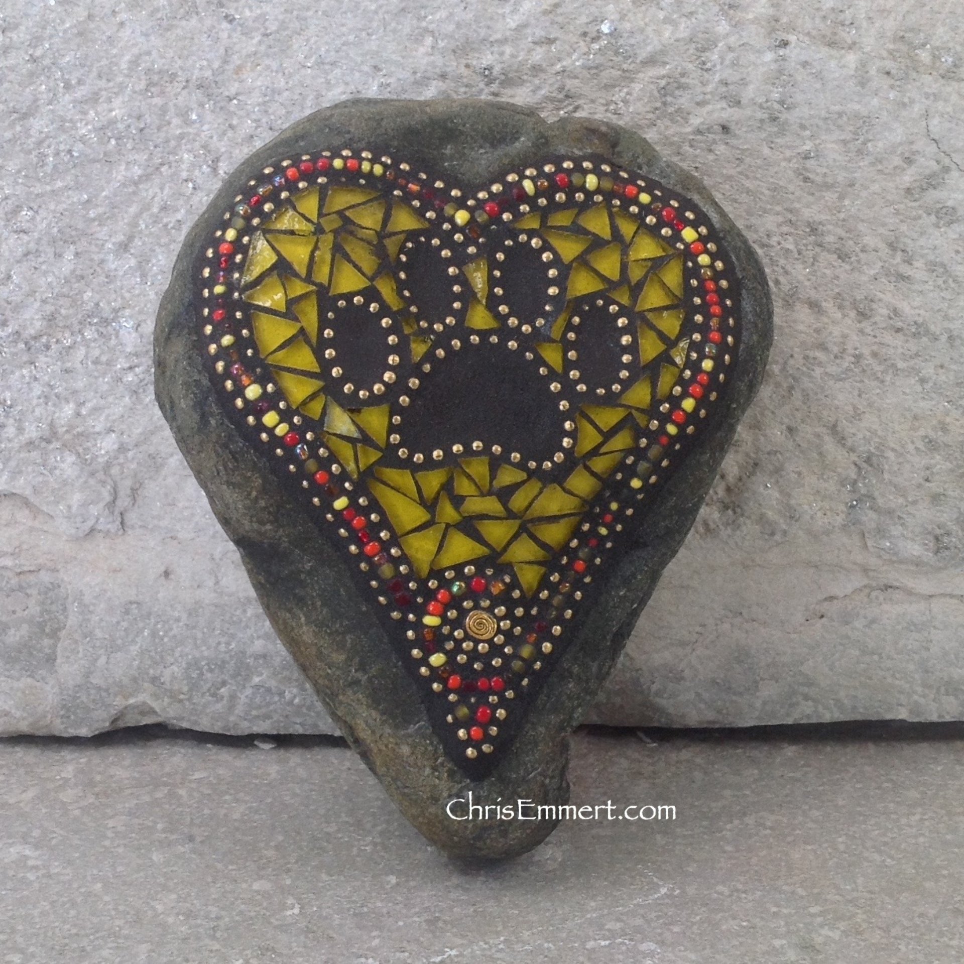 Get a Custom Heart with a Paw Print - Garden Stone