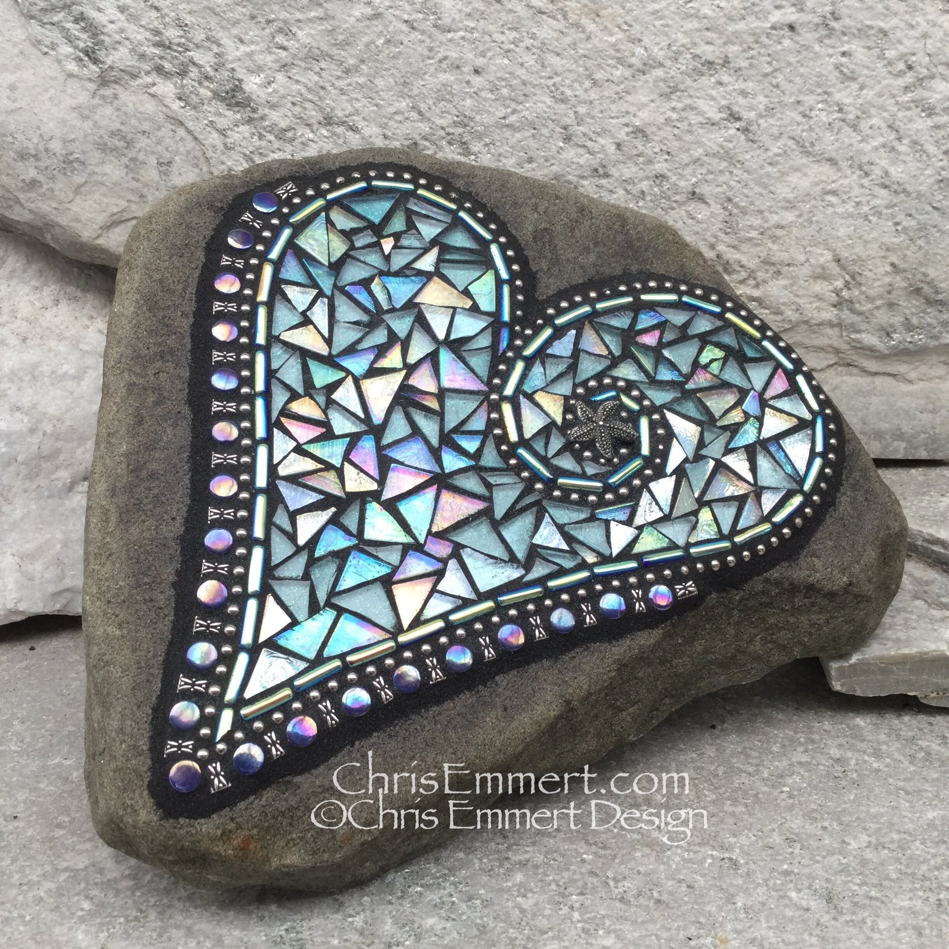 Starfish Iridescent Blue Mosaic Heart, Mosaic Garden Stone, Gardner Gift, Garden Decor, Mosaic Rock