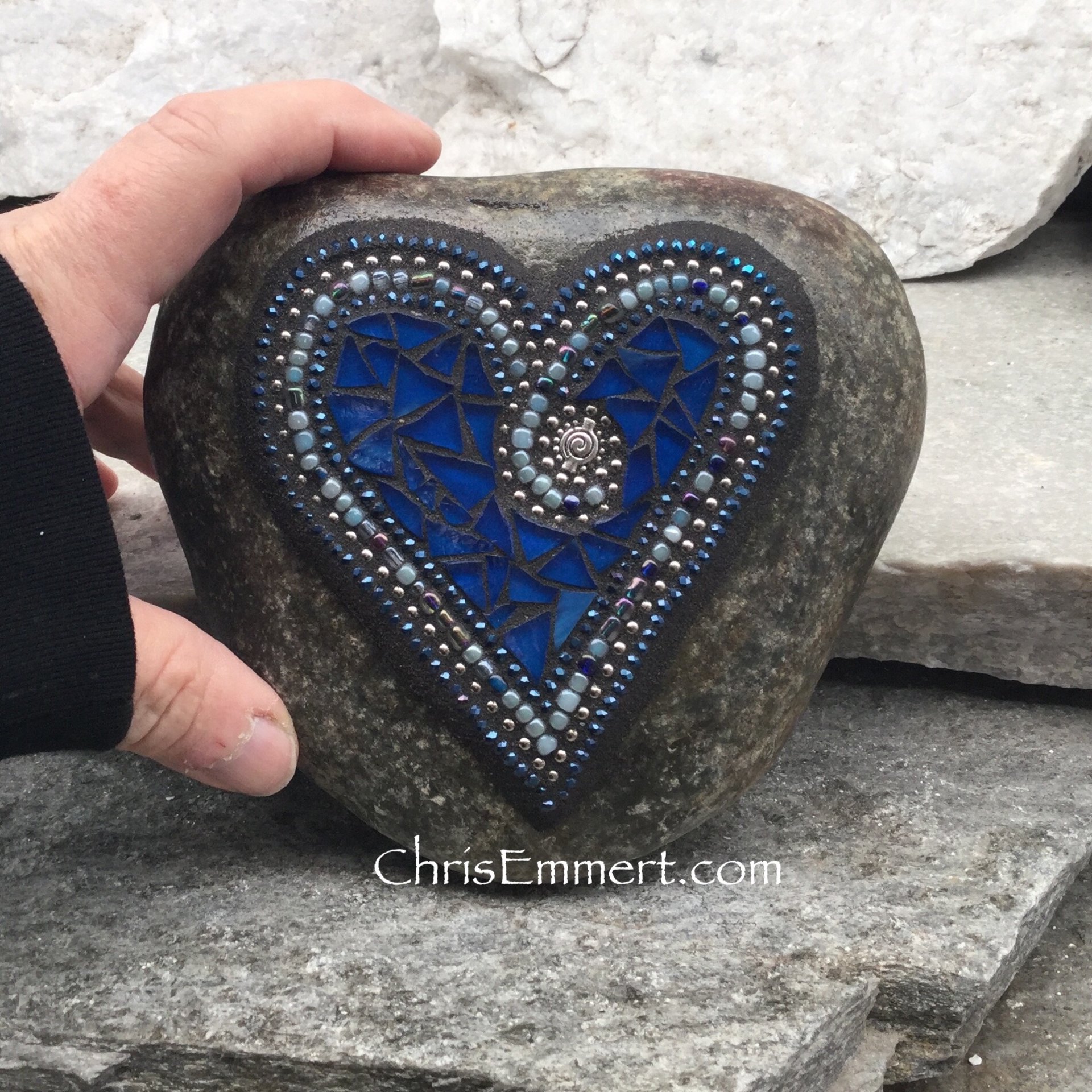 Cobalt Blue Mosaic Heart, (A) Mosaic Garden Stone, Gardner Gift, Garden Decor, Mosaic Rock