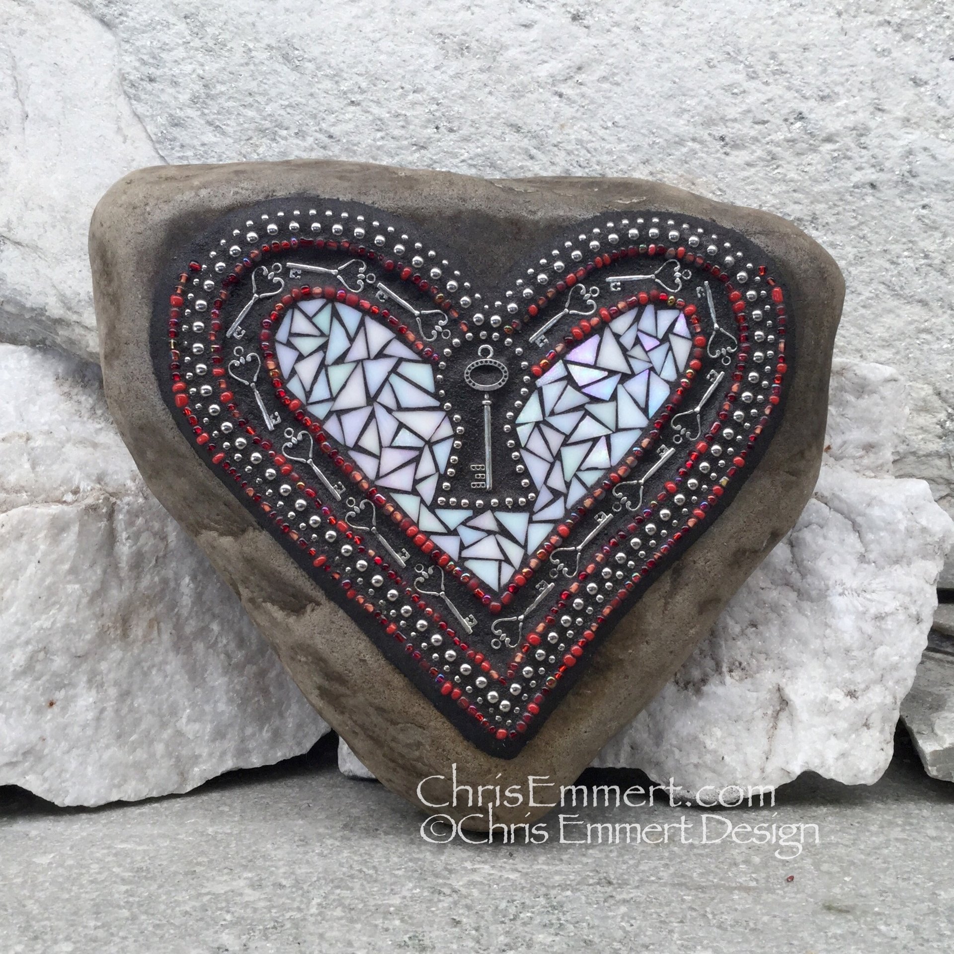 Keys Heart, Mosaic Heart, Mosaic Garden Stone, Gardner Gift, Garden Decor, Mosaic Rock