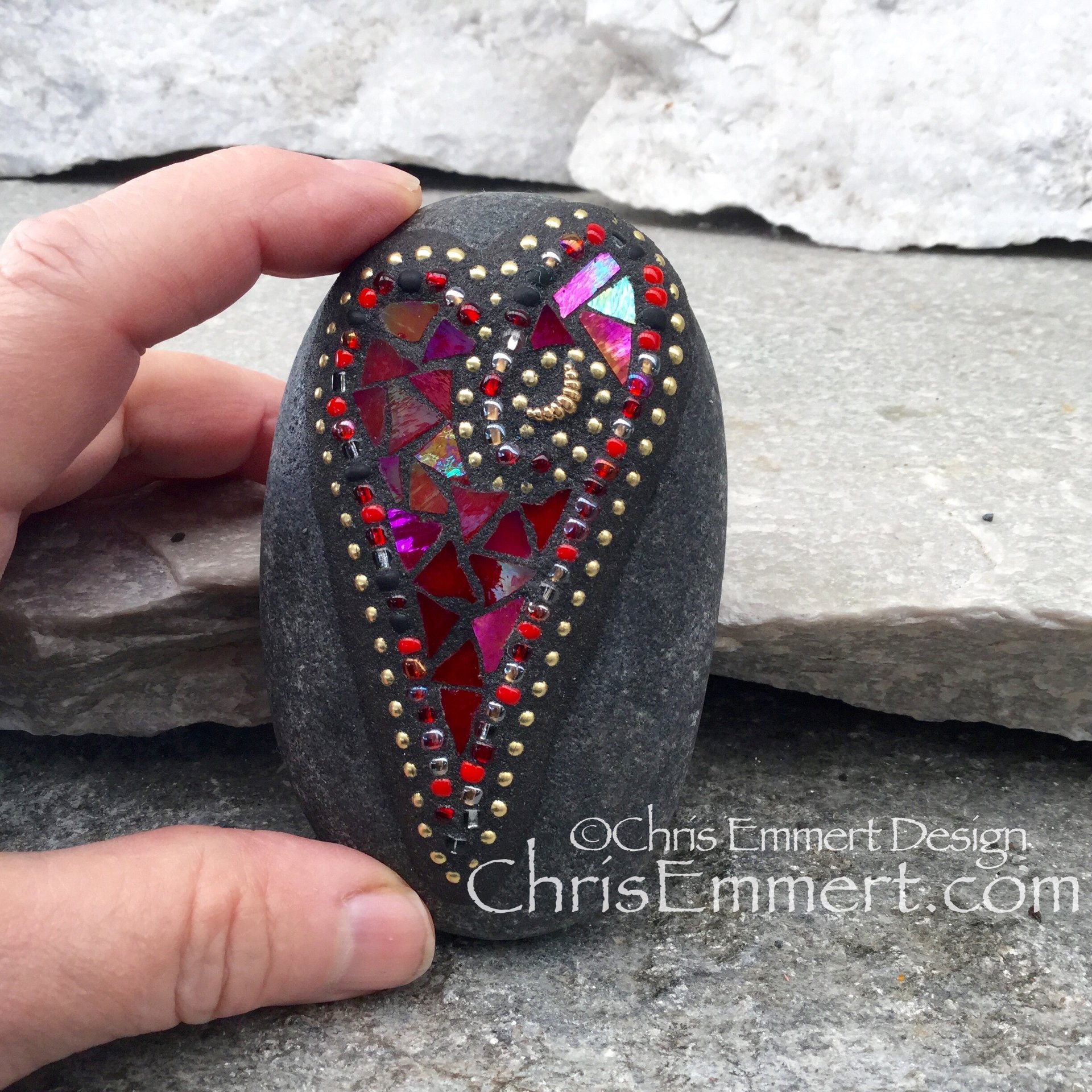 Red Valentine Heart, Mosaic Garden Stone, Gardener Gift, Garden Decor, (C), Mosaic Paperweight / Garden Stone