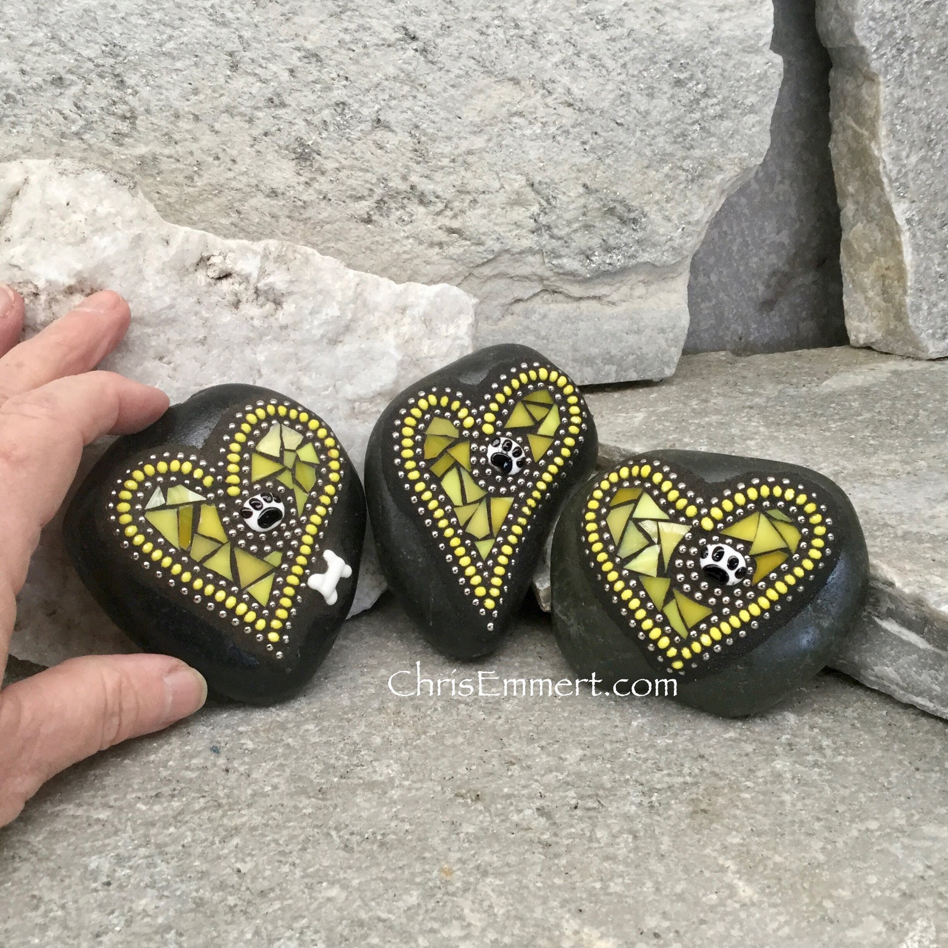 Garden Stone/Paperweights, YellowHeart, Group Mosaic, Pet Memorial, Mosaic Garden Stone, Home Decor, Gardening, Gardening Gift,