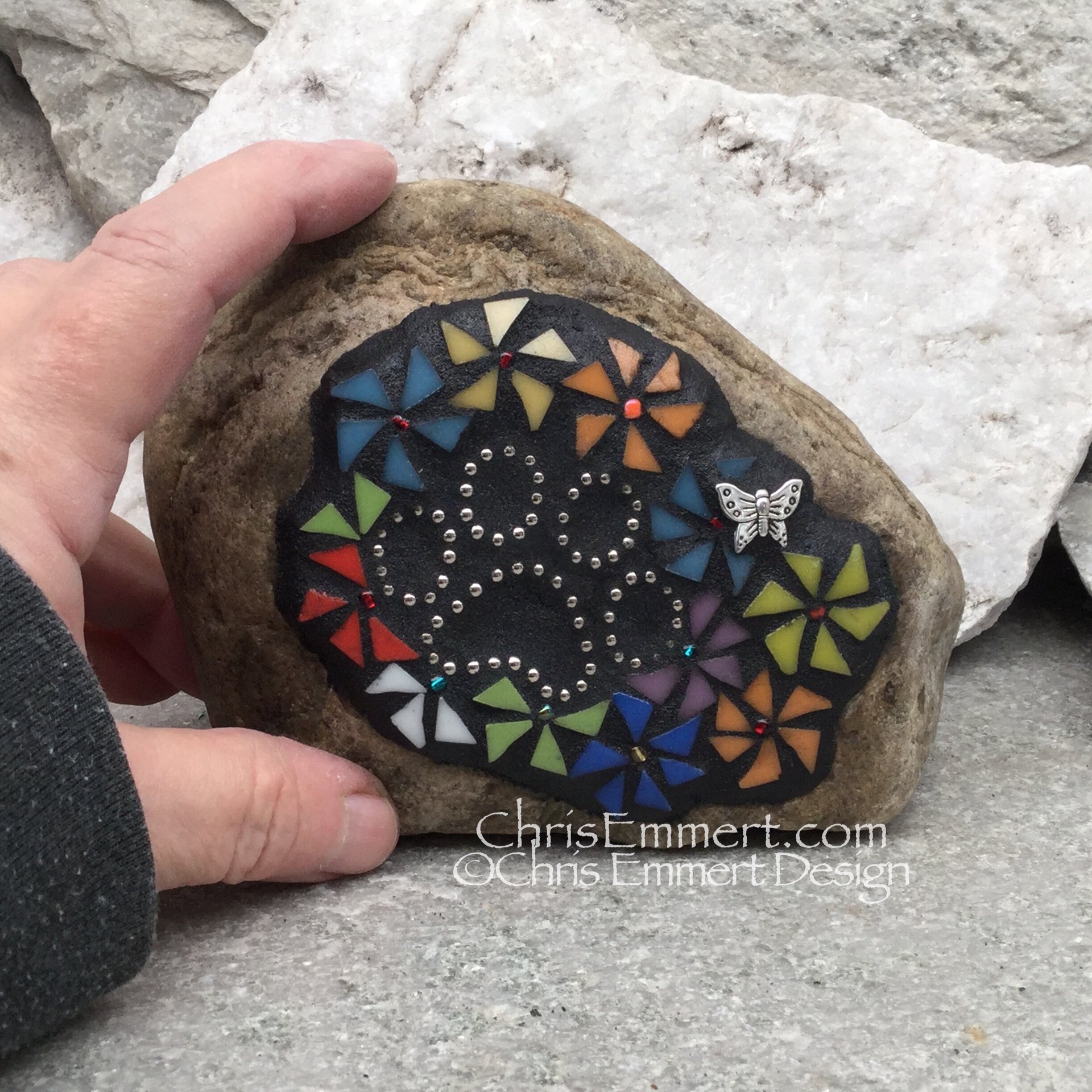 Pinwheel Flowers, Black Paw Print - Garden Stone, Pet Memorial, Garden Decor'