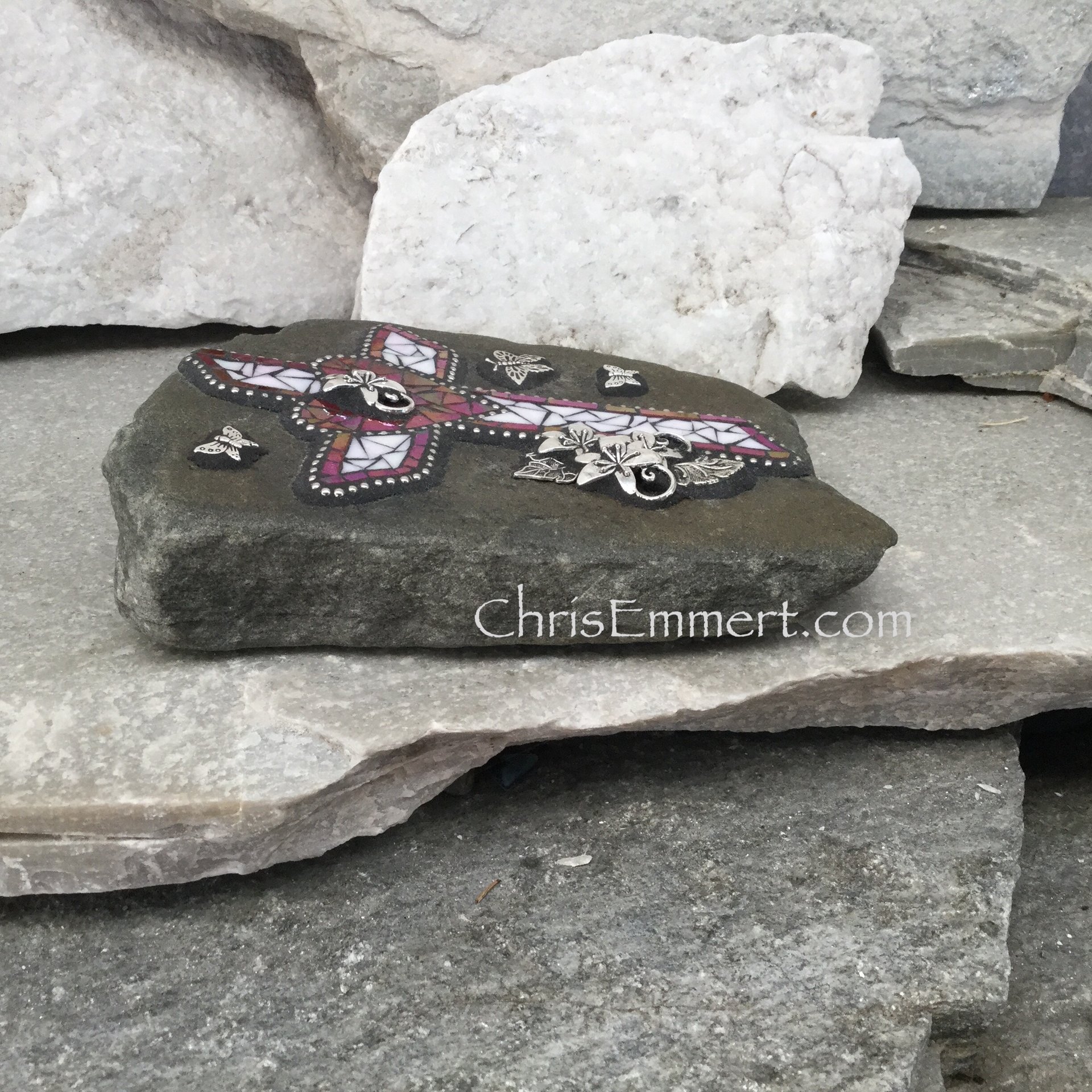 Red Heart and Cross Mosaic, Garden Stone, Garden Decor, Home Decor, Gardener Gift