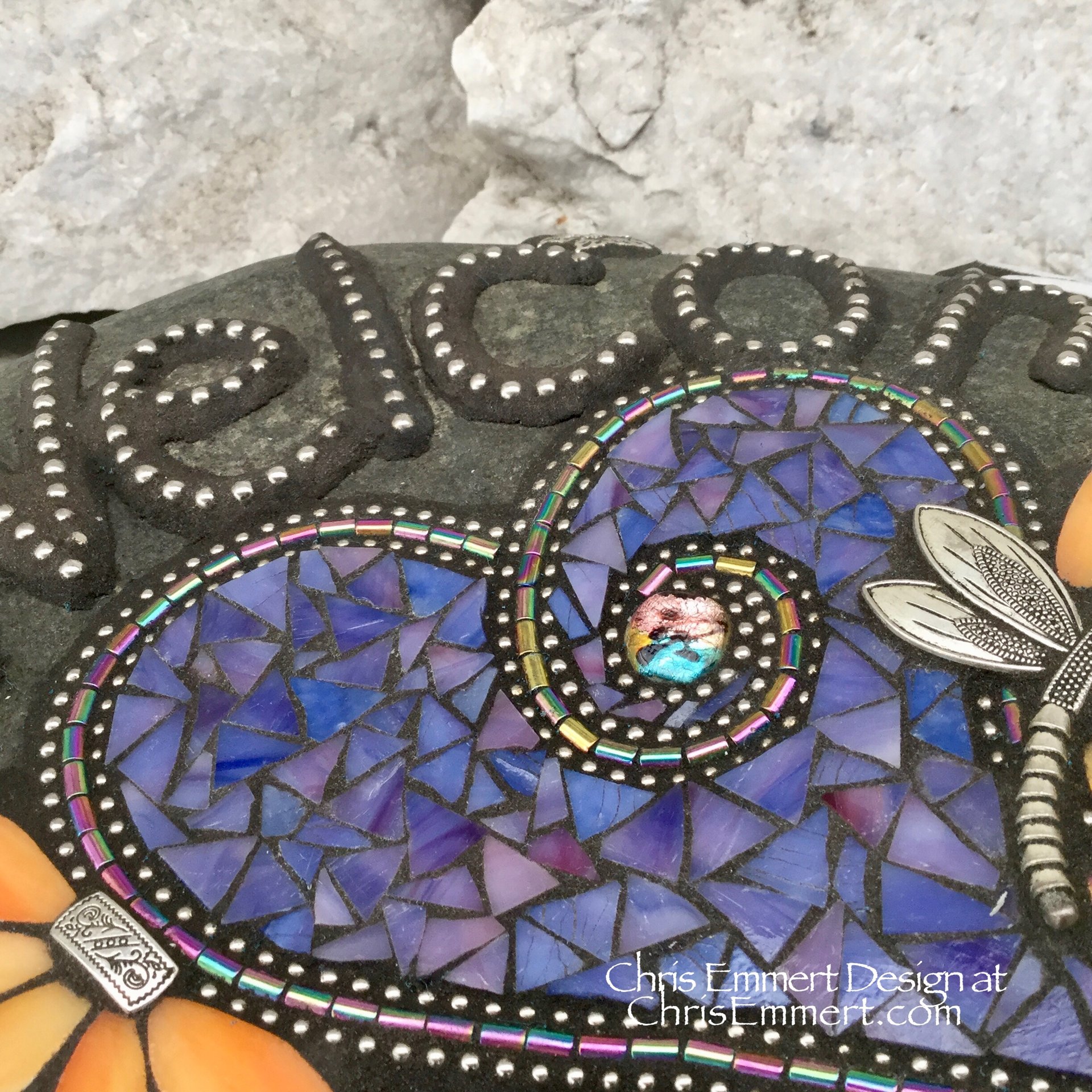 Large Welcome Purple Heart Stone with Dragonfly, Porch Decor, Garden Stone, Mosaic, Garden Decor