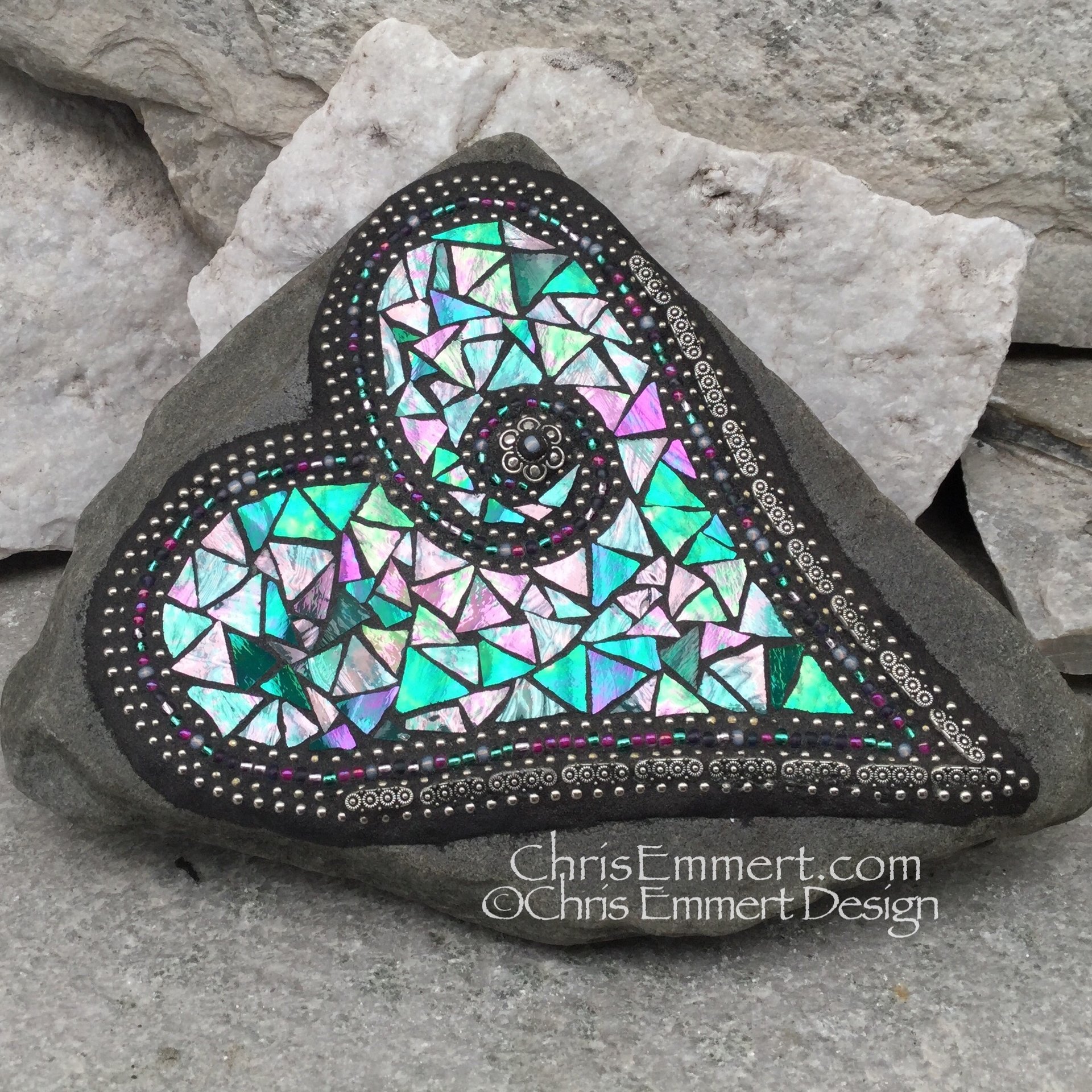 Mosaic Heart, Iridescent Green Heart, Mosaic Rock, Garden Stone, Home Decor, Gardener Gift, Garden Decor,