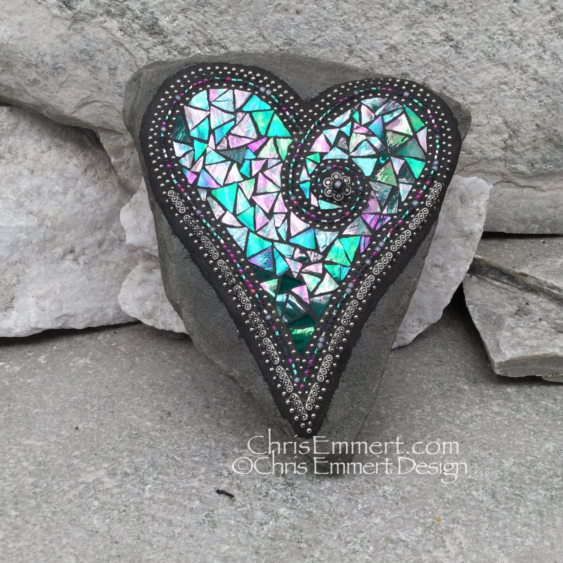 Mosaic Heart, Iridescent Green Heart, Mosaic Rock, Garden Stone, Home Decor, Gardener Gift, Garden Decor,