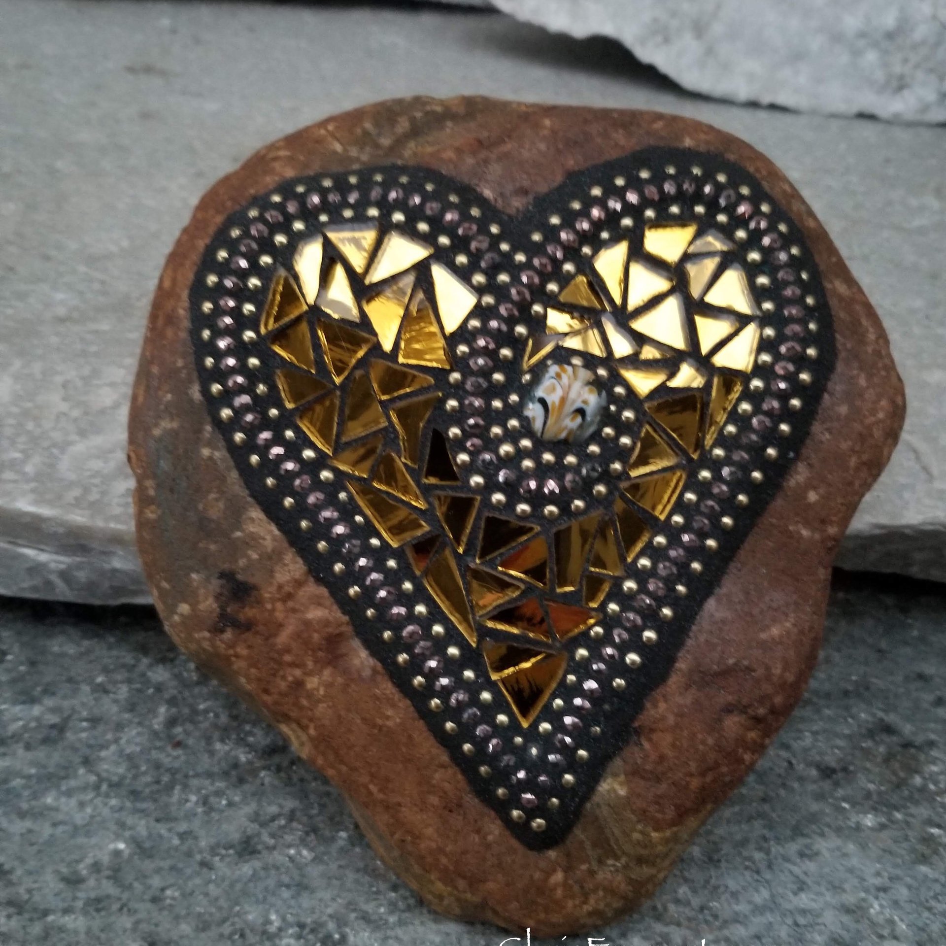 Gold Mirror Heart (1), Mosaic Paperweight / Garden Stone