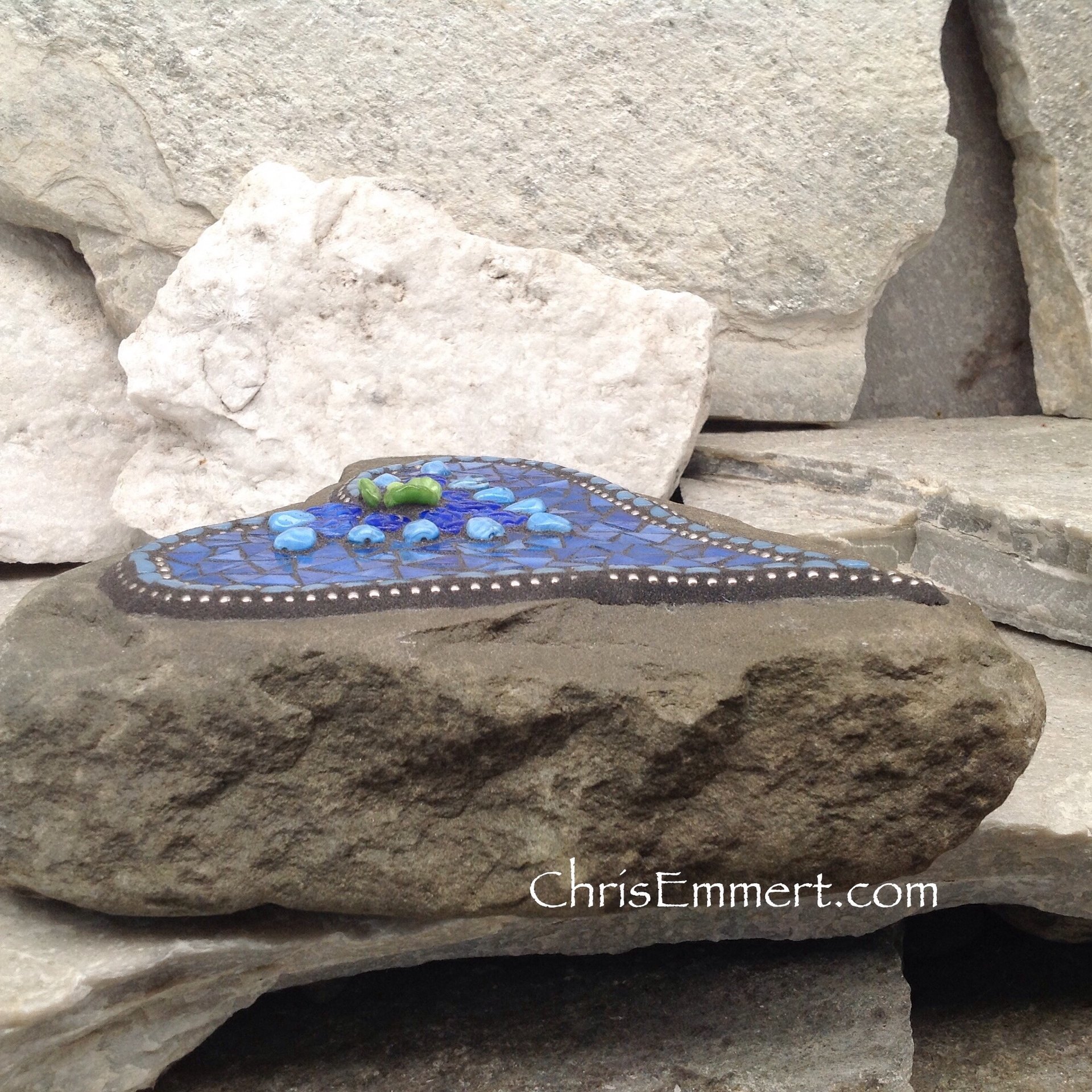 Royal Blue Mosaic Heart, Mosaic Rock, Mosaic Garden Stone, Home Decor, Garden Gift, Gardener