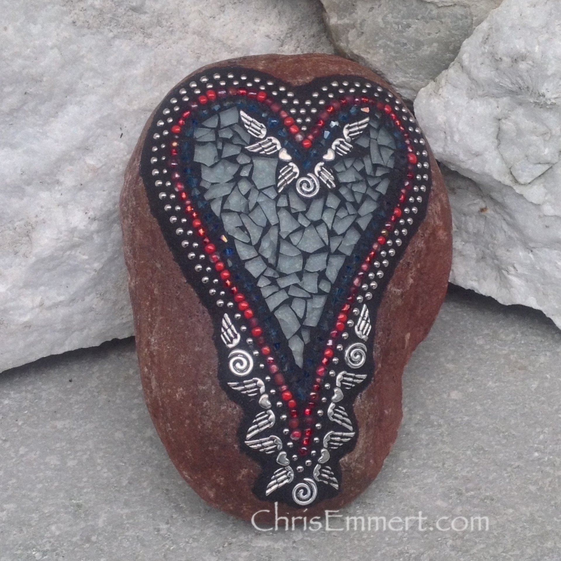 Angel Wing Mosaic Heart, Smoked Gray Heart, Mosaic Rock, Garden Stone, Home Decor, Gardener Gift, Garden Decor,