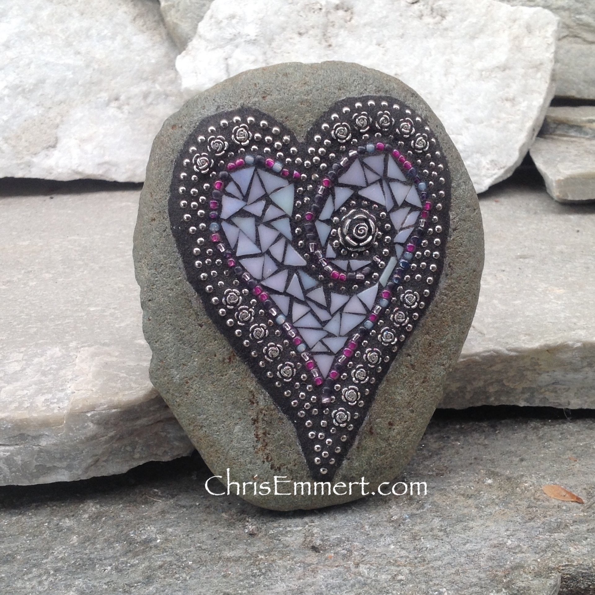 Iridescent White Heart, Roses, Garden Stone, Mosaic, Garden Decor