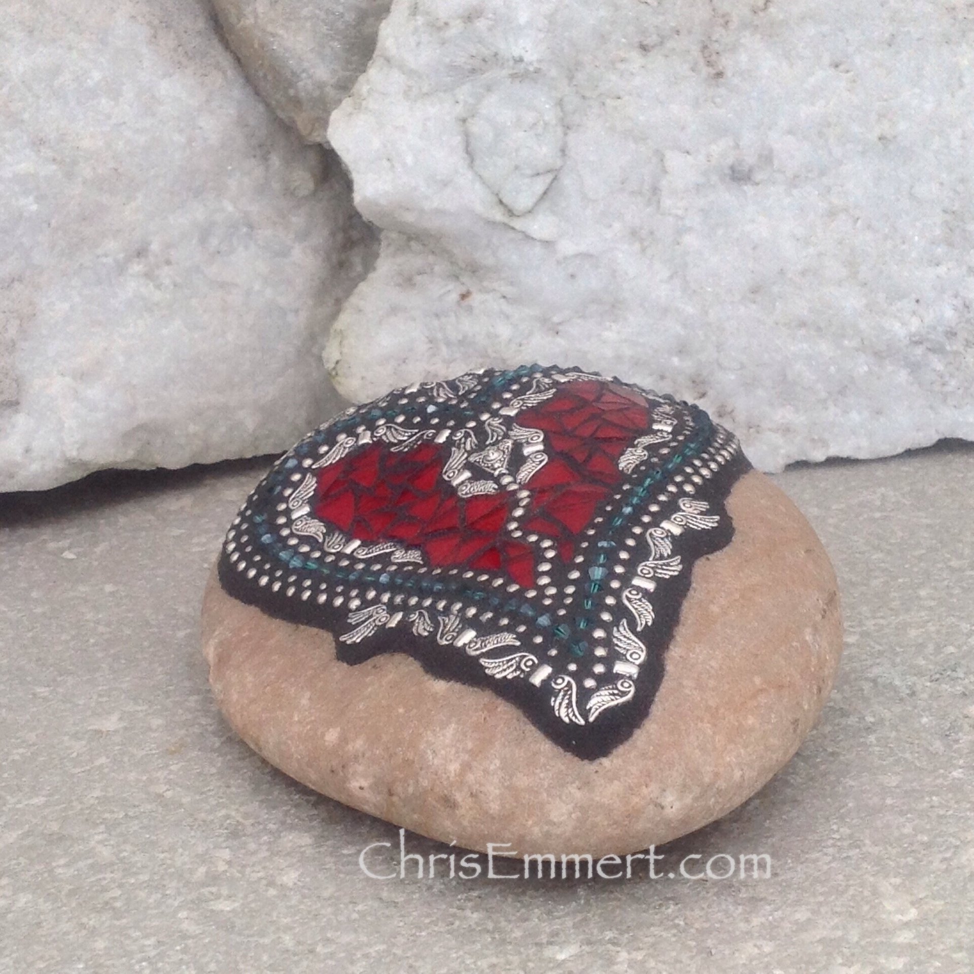 Angel Wing Mosaic Heart, Mosaic Rock, Garden Stone, Home Decor, Gardener Gift, Garden Decor,