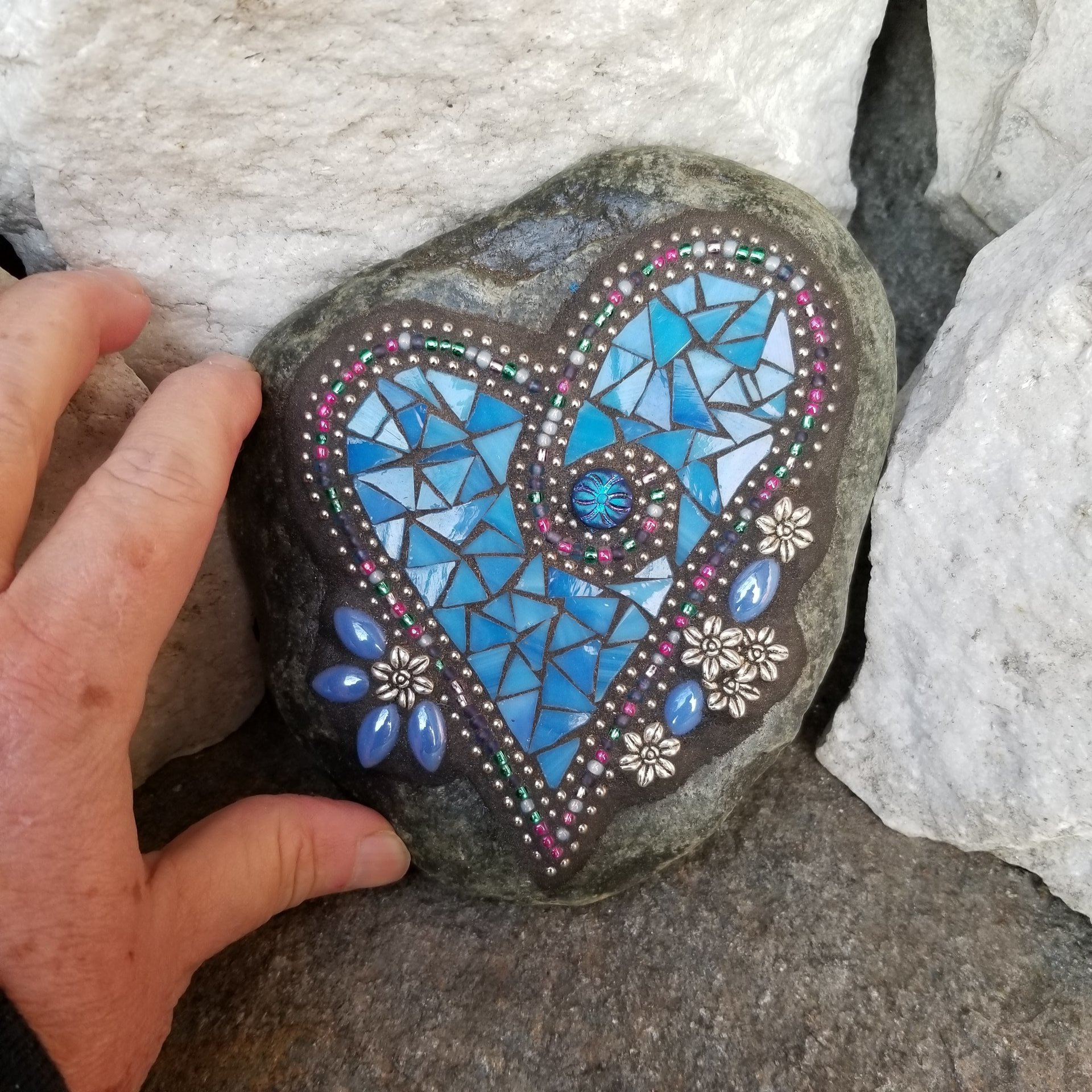 Blue Mosaic Heart Garden Stone, Gardner Gift, Garden Decor