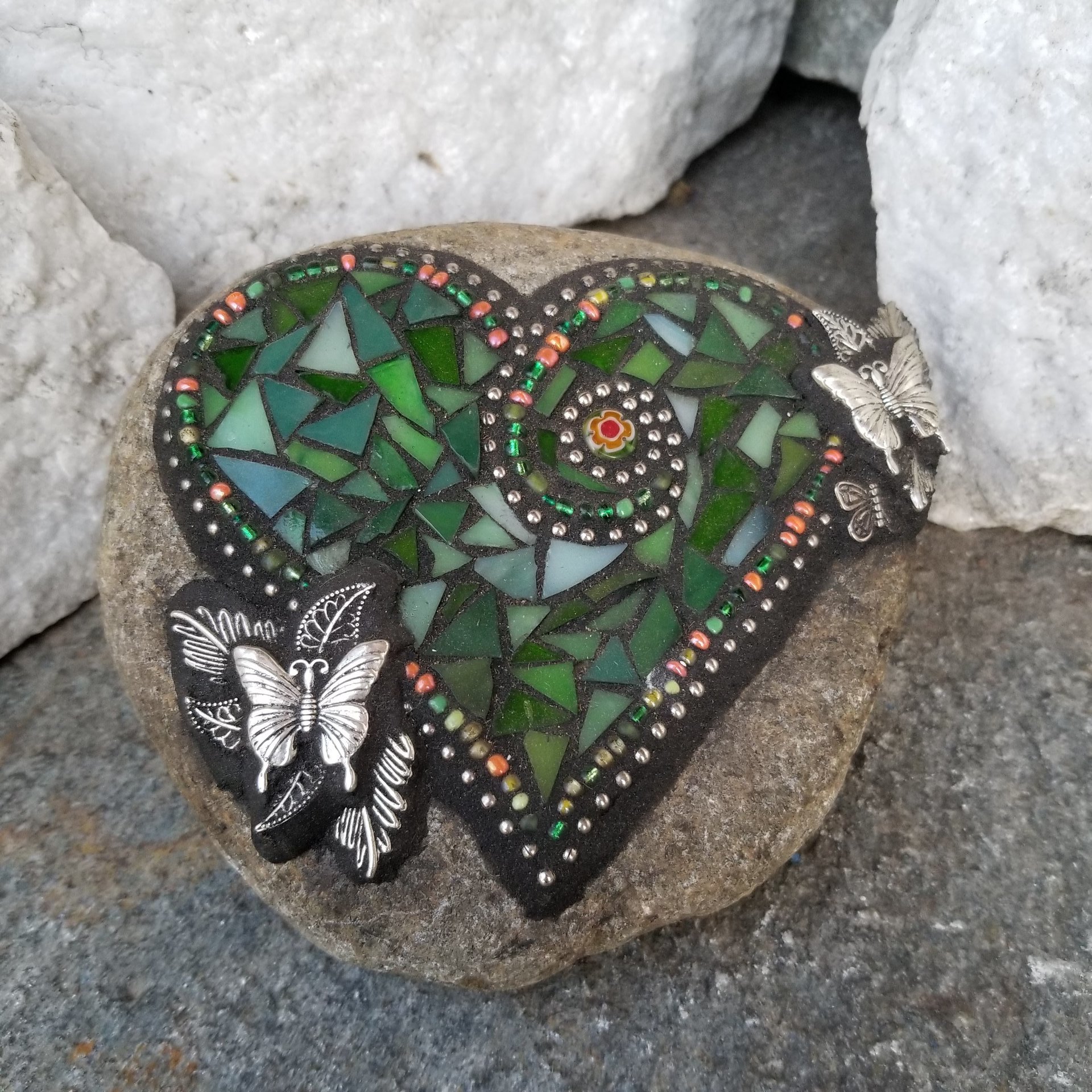 Green Mosaic Heart Garden Stone, Gardner Gift, Garden Decor