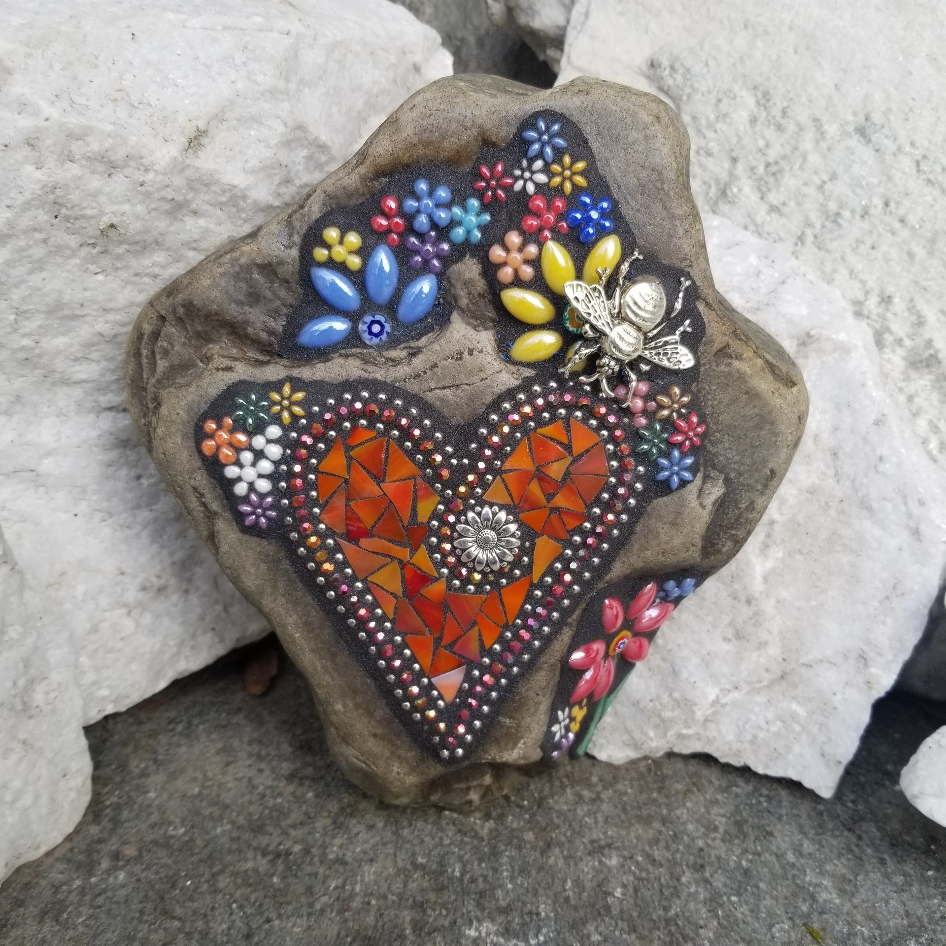 Iridescent Red Mosaic Heart, Garden Stone, Garden Decor, Bee