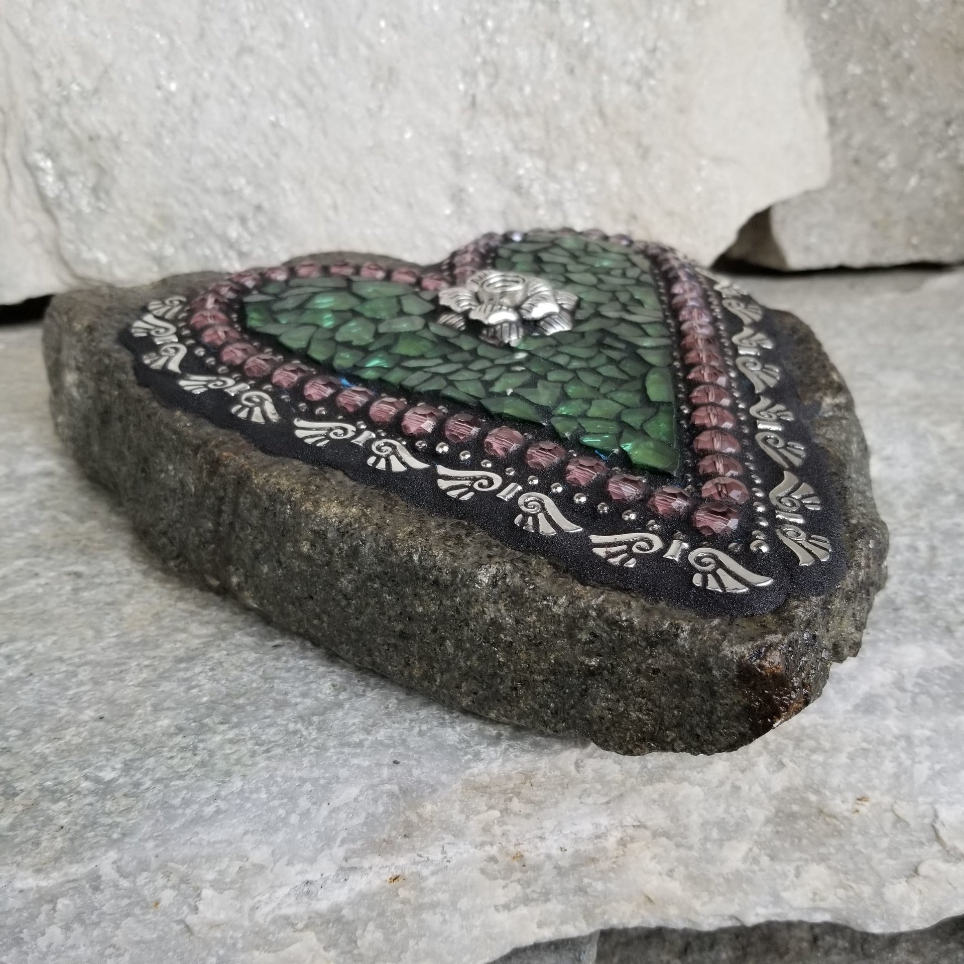 Green Heart Mosaic / Garden Stone, Rose