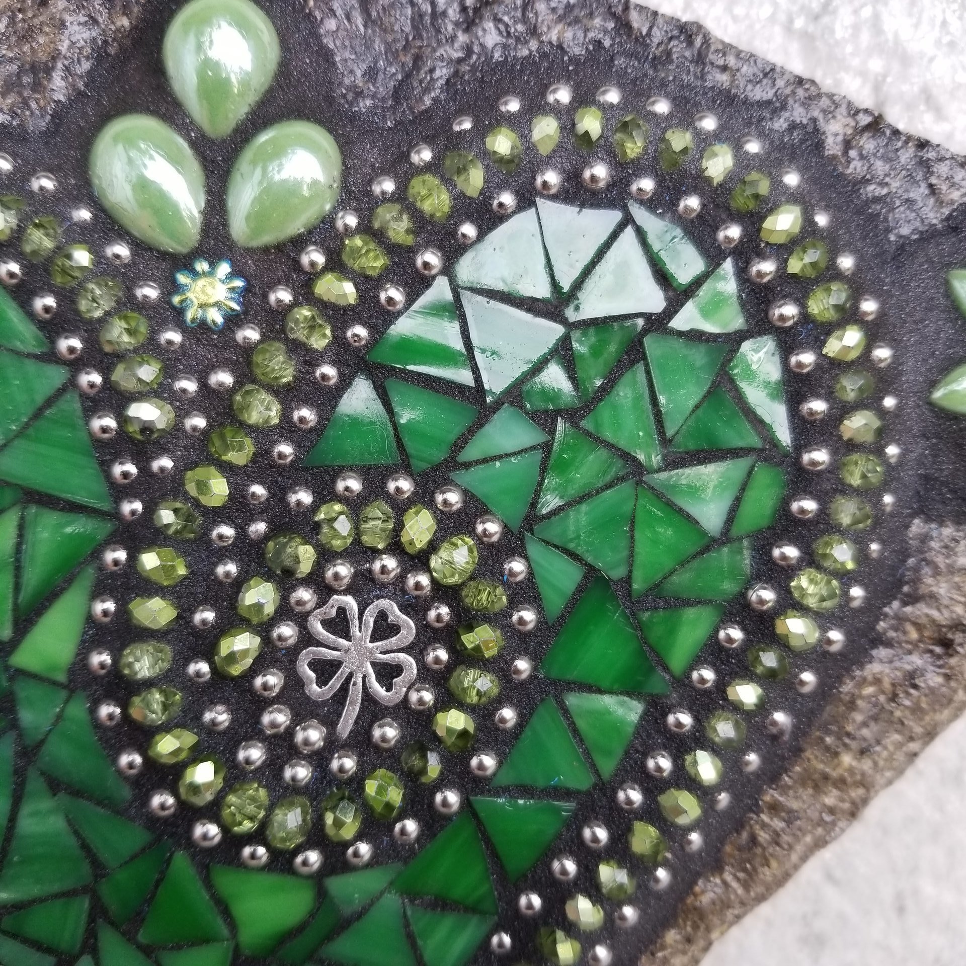 Shamrock Green Mosaic Heart Garden Stone  