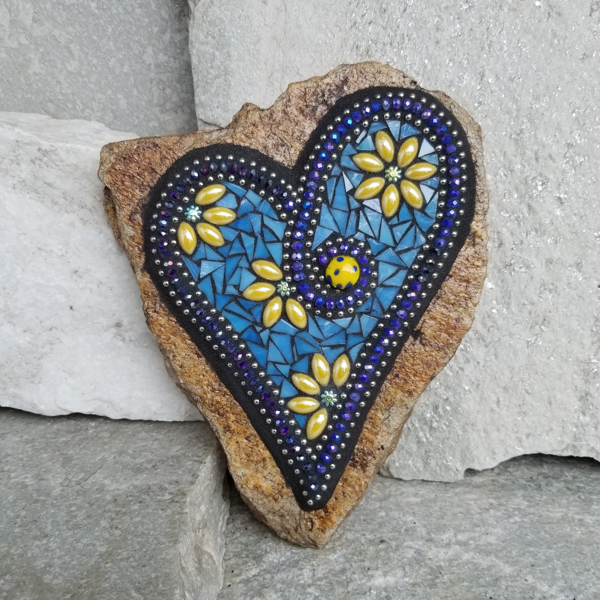 Medium Blue Mosaic Heart, Yellow Flowers, Garden Stone