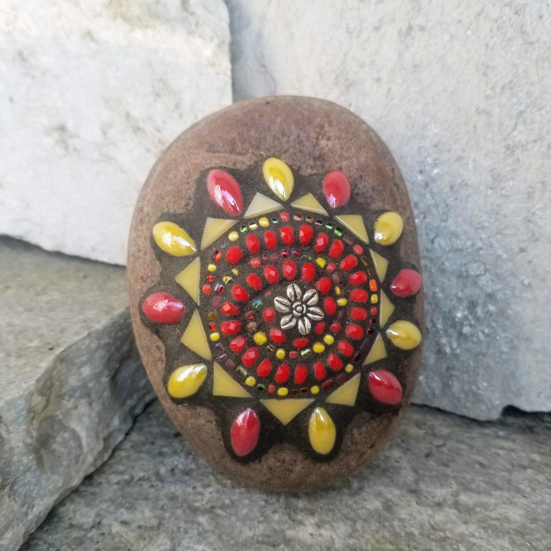 Mosaic Garden Set of 3  #4 Group Mosaic Heart and Stones 
