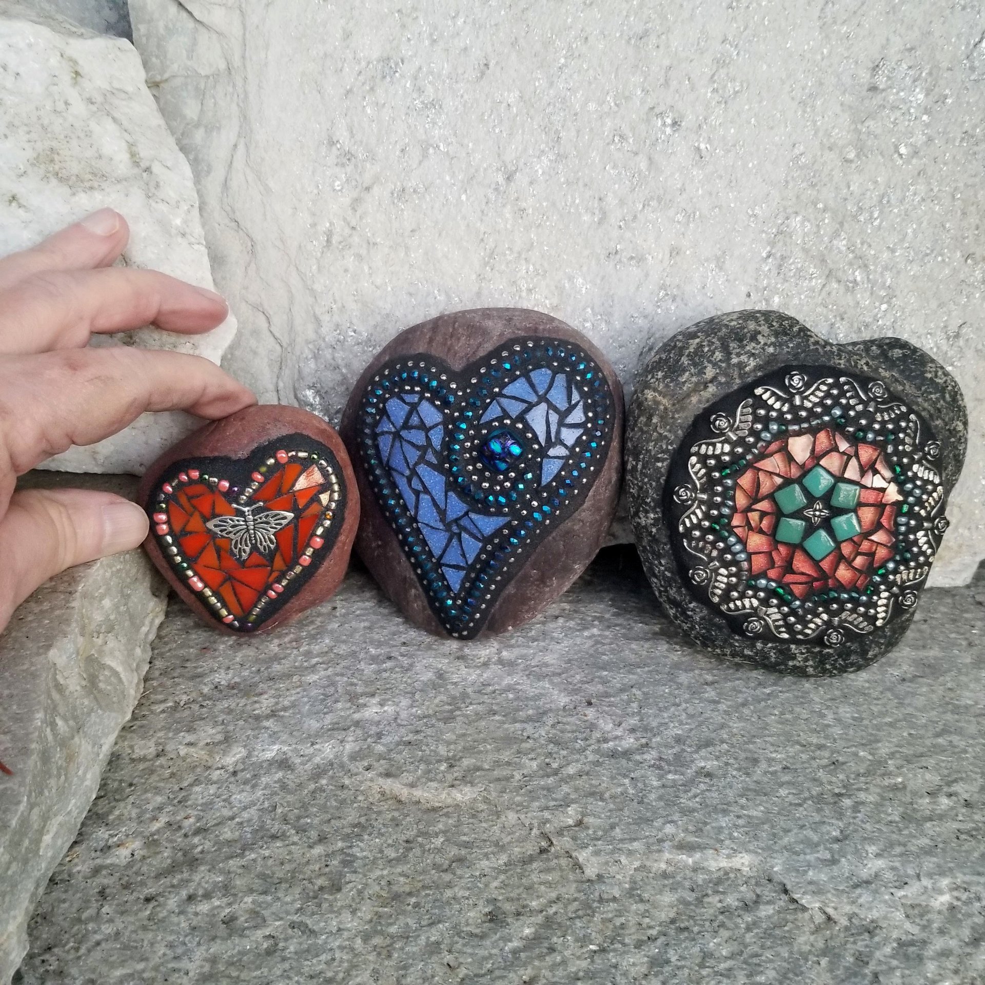 Mosaic Garden Set of 3  #2 Group Mosaic Heart and Stones 