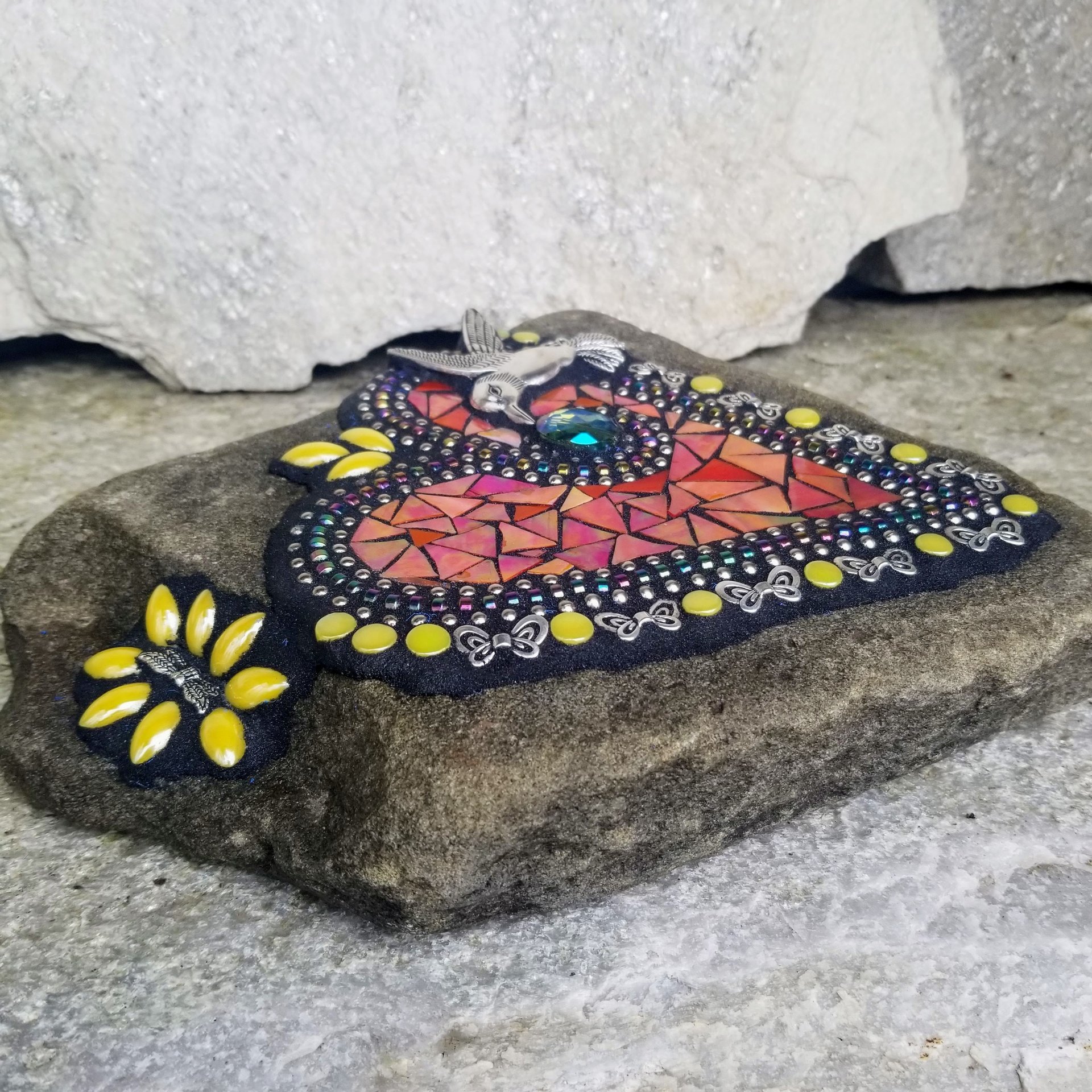 Iridescent Orange Red Mosaic Heart Garden Stone with Hummingbird