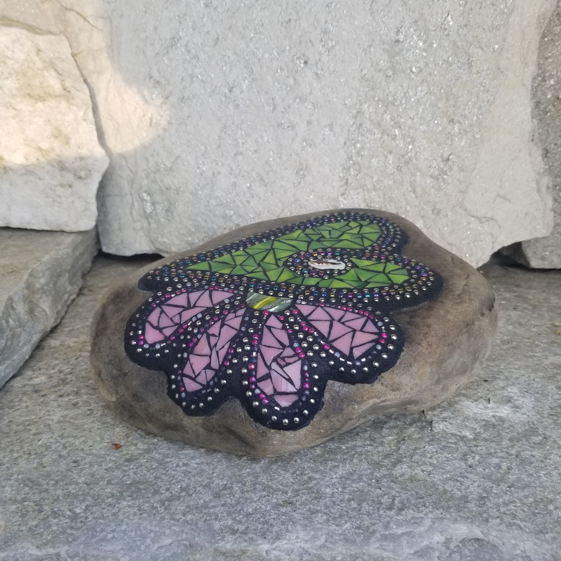  Green Heart w/ Pink Flower Mosaic Garden Stone